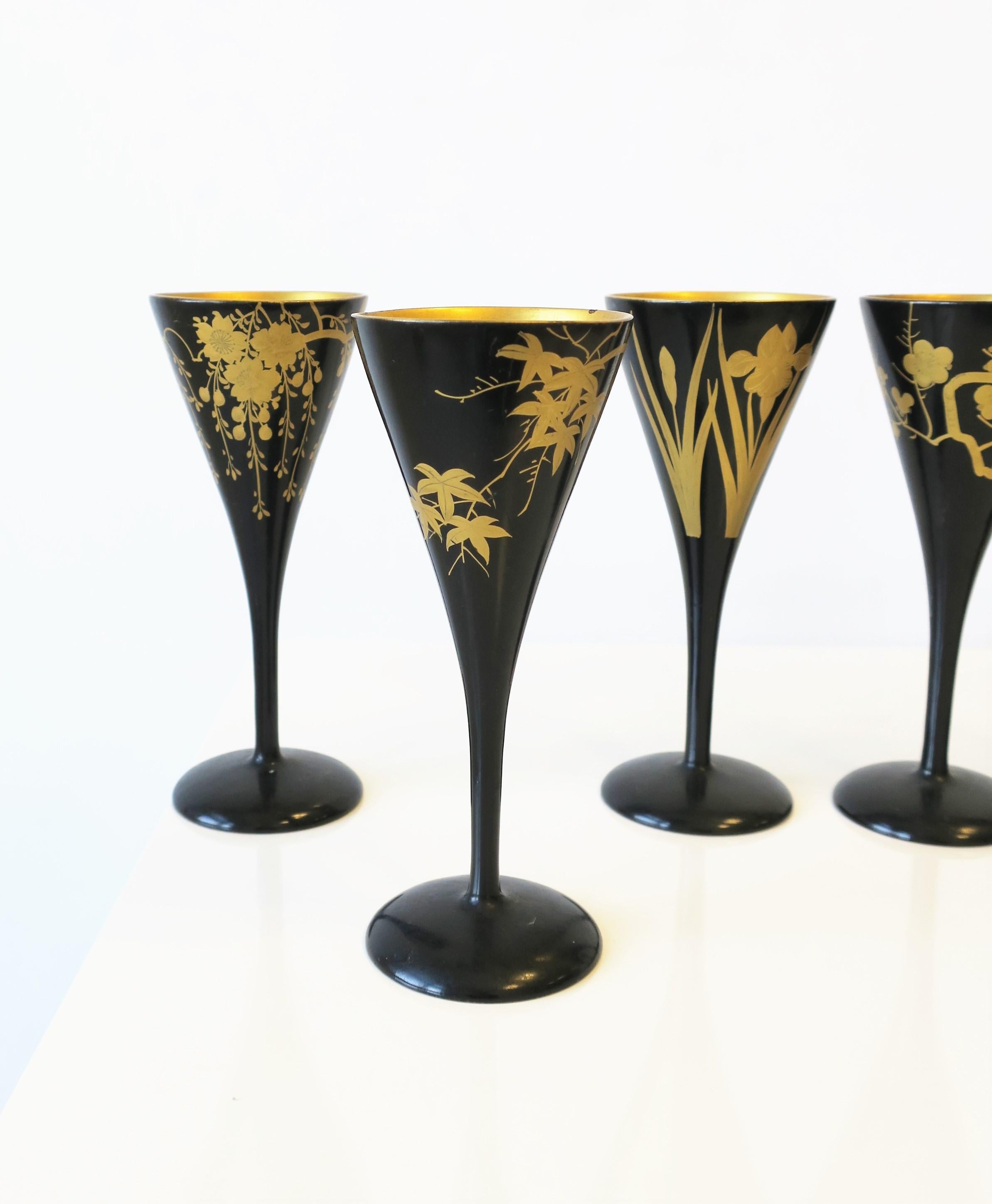 20th Century Japanese Black Lacquer & Gold Sake, Champagne Flutes or Wine Stemware, Set of 6 For Sale