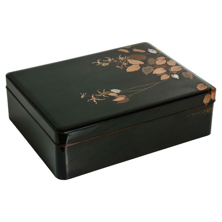 Boîte tirelire japonaise noire en résine motif grues japonaises, SHOKAKU,  9x9.2cm