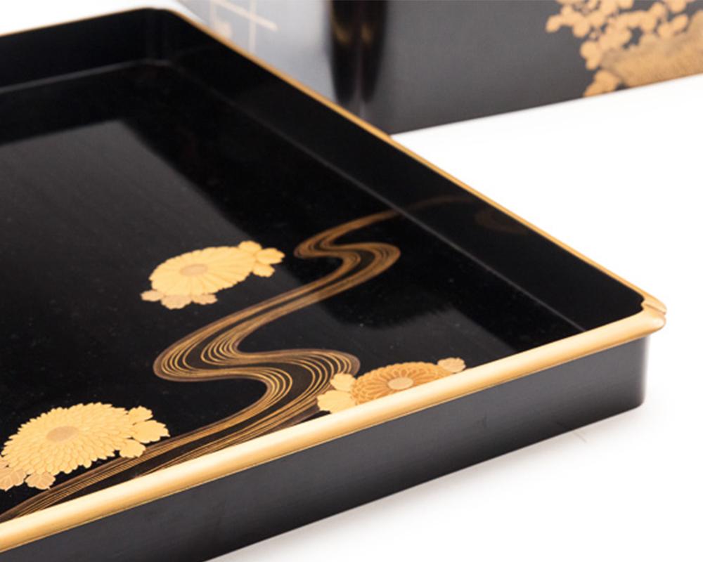 Japanese Black Lacquer Large Document Box with Gold Maki-E Design, Meiji Period In Good Condition In Prahran, Victoria