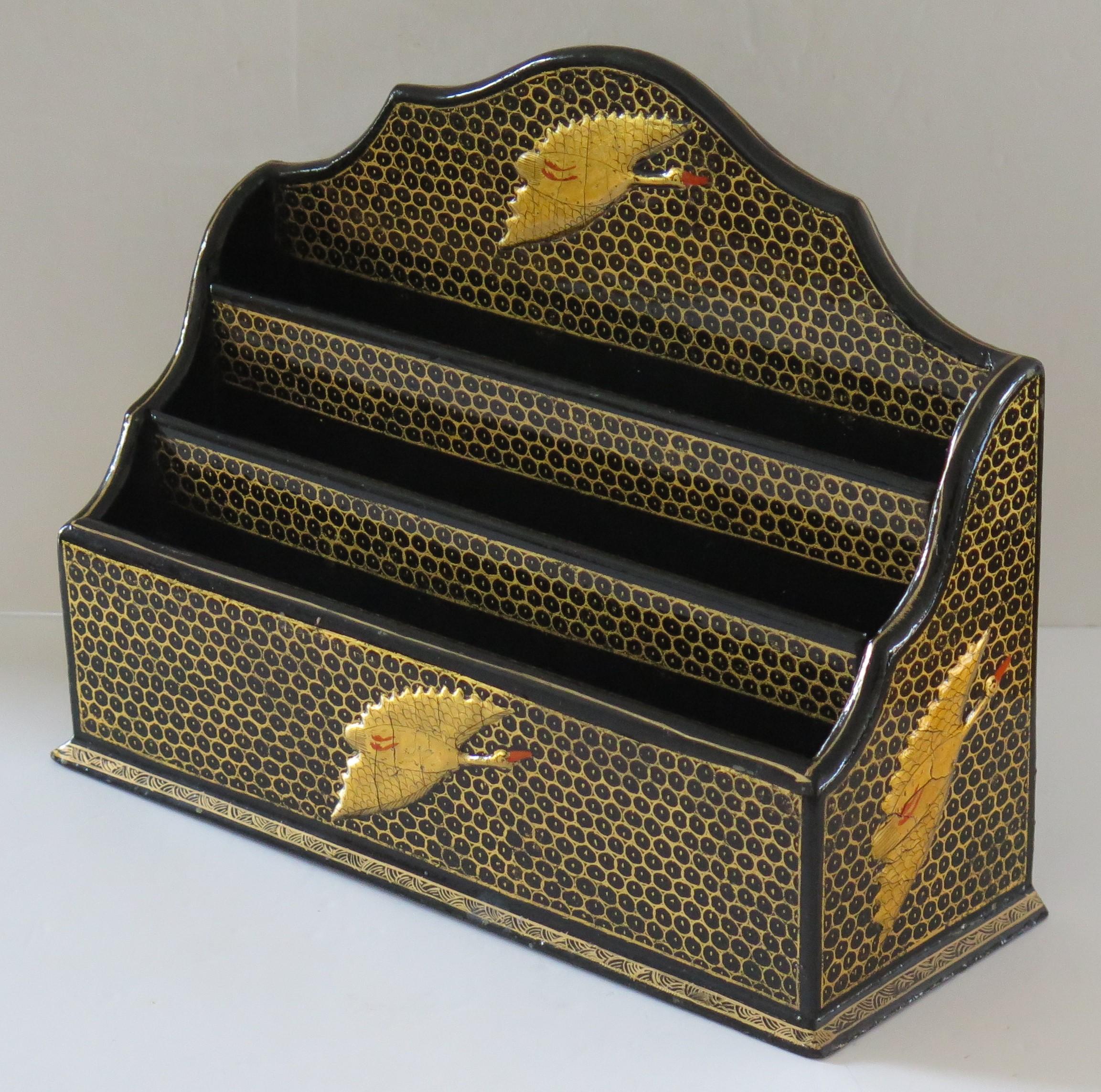 Japanese Black Laquered Letter Rack Gilded and Decorated with Cranes, Circa 1920 In Good Condition In Lincoln, Lincolnshire