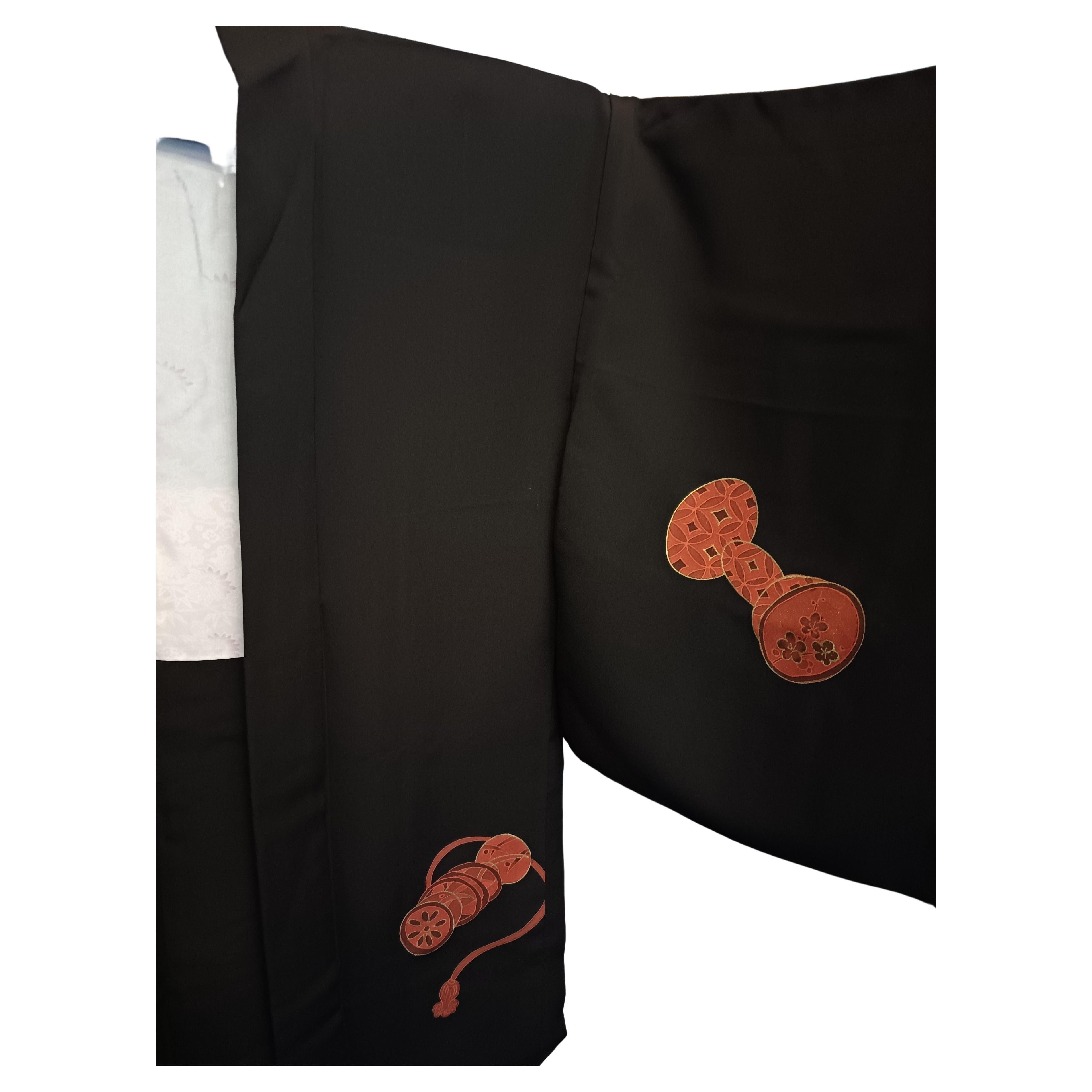 Showa Japanese black silk haori with red/gold Tsuzumi (traditional drum) pattern