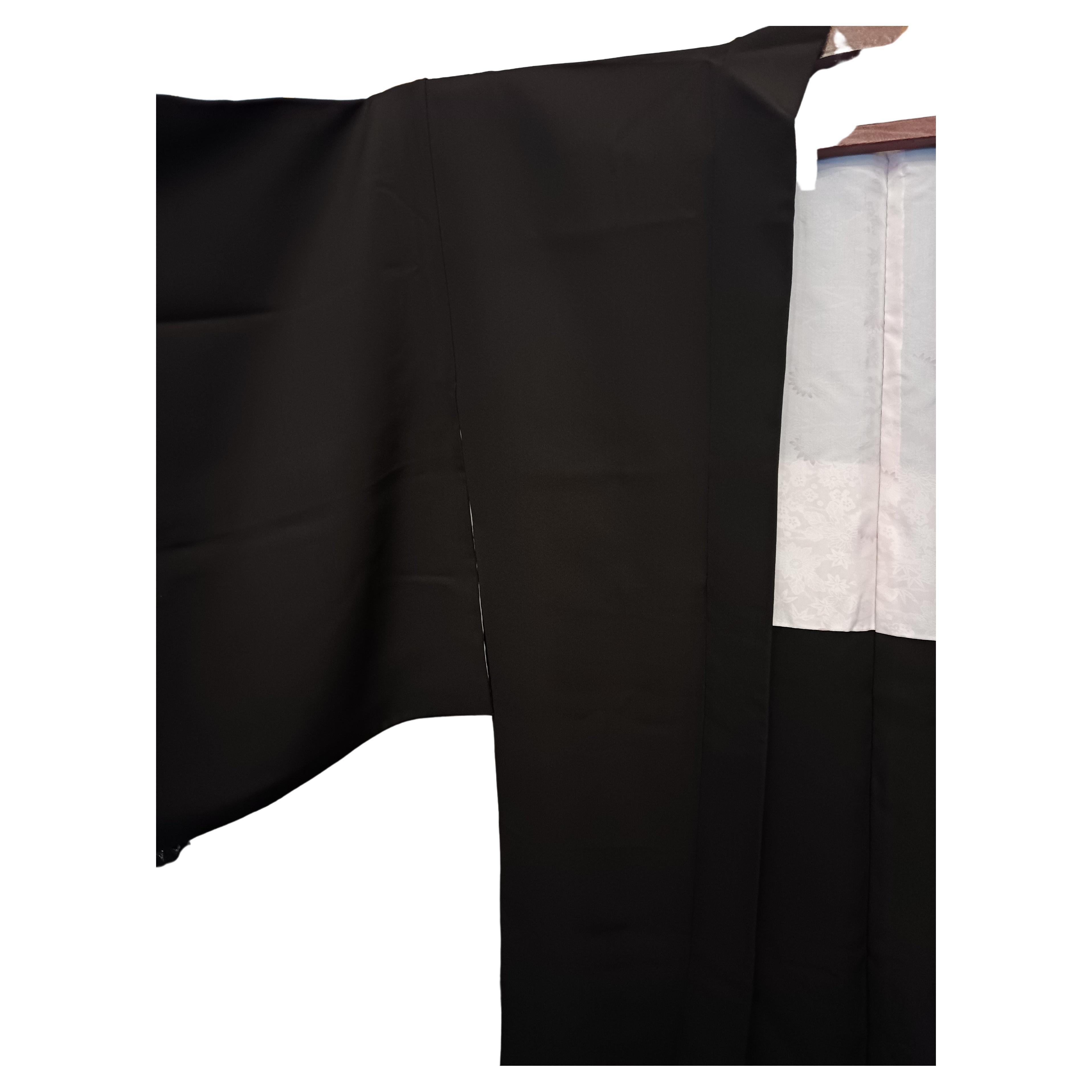 20th Century Japanese black silk haori with red/gold Tsuzumi (traditional drum) pattern