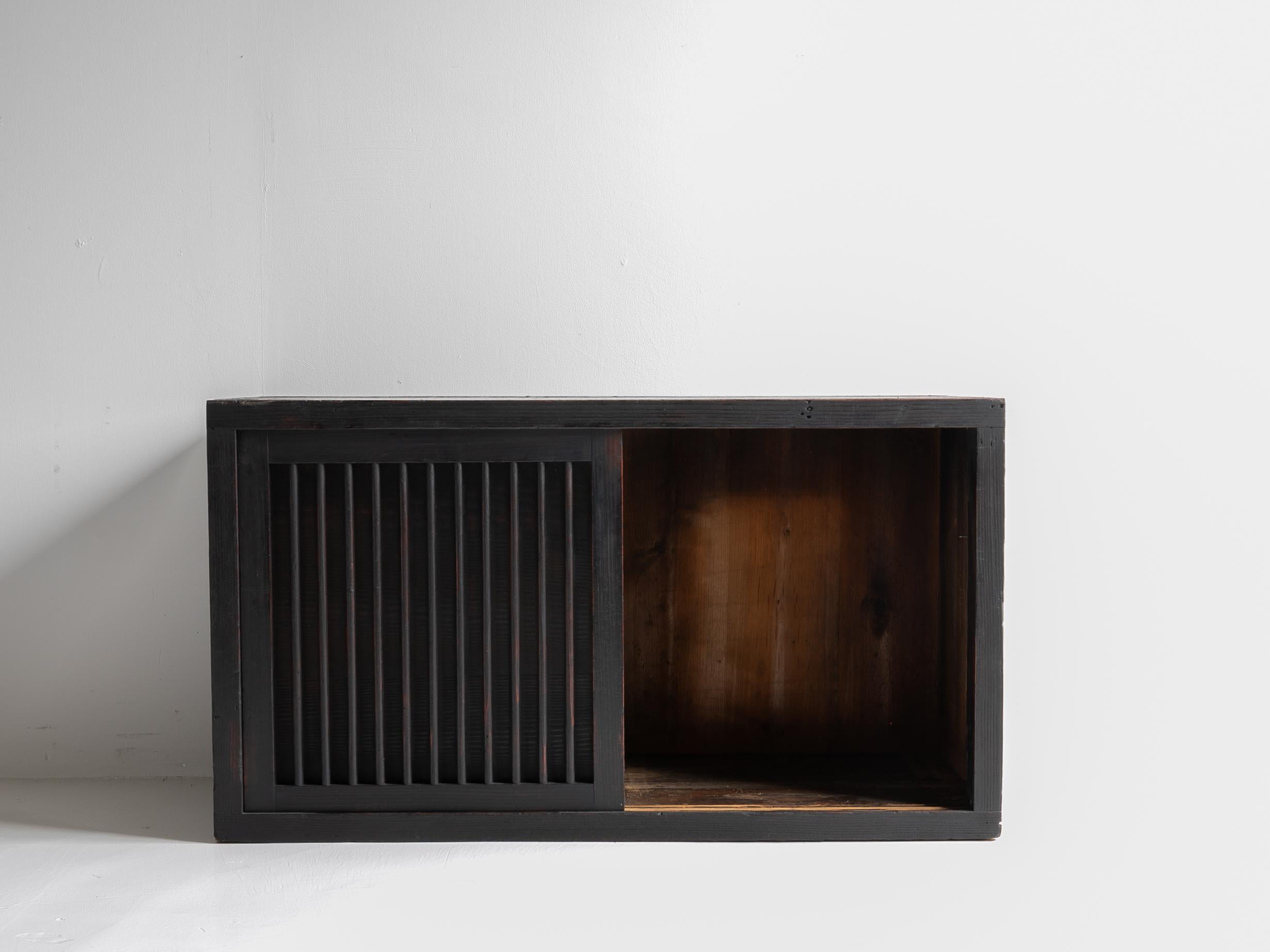Japanese small Black Tansu 1920-1940 / Showa Period/Cabinet Sideboard Wabisabi / For Sale 3