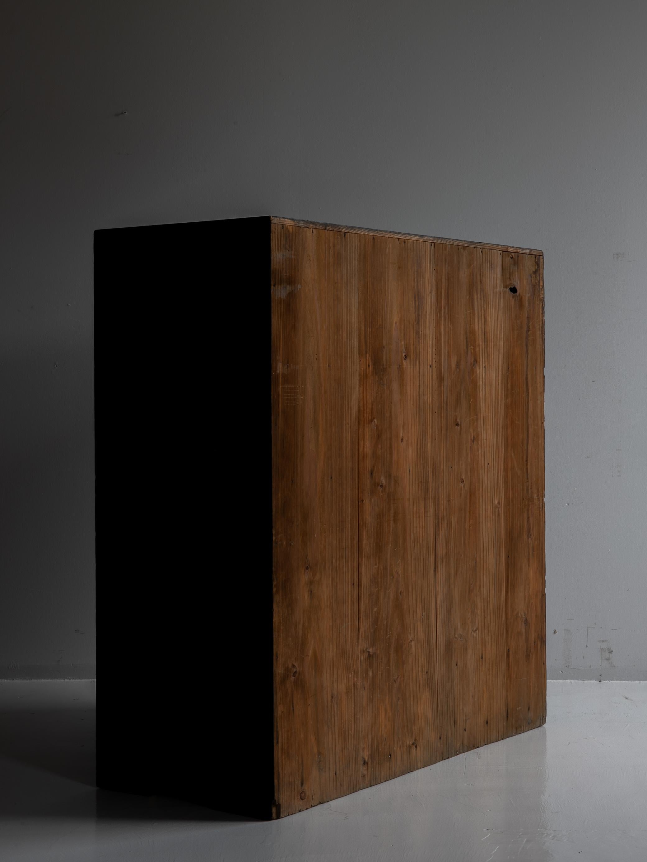 Japanese Black Tansu 1920-1940 / Showa Period / Cabinet Sideboard Wabi sabi / For Sale 6
