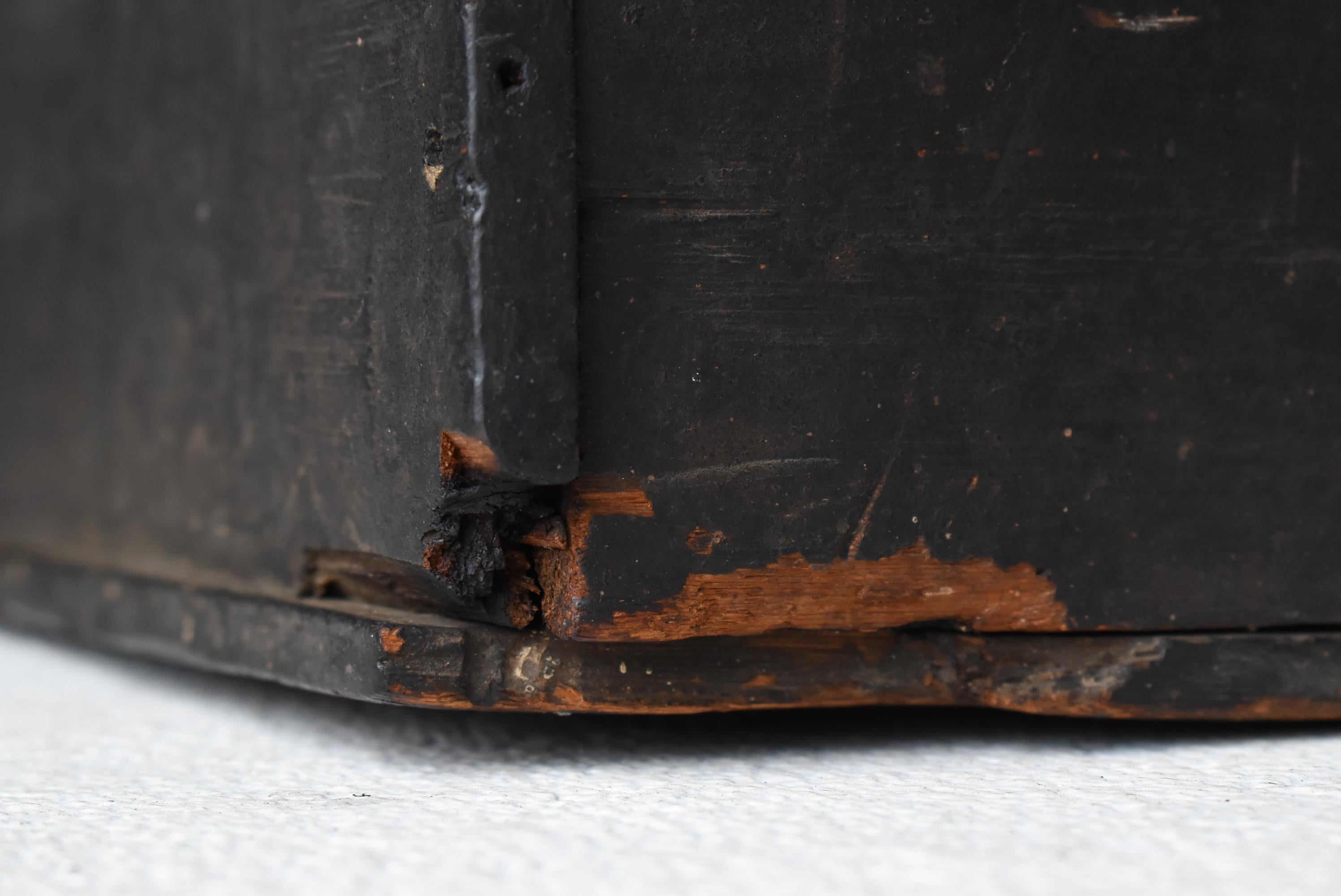 Japanese Antique Black Wooden Box 1860s-1900s / Side Table Nightstand Wabisabi For Sale 3