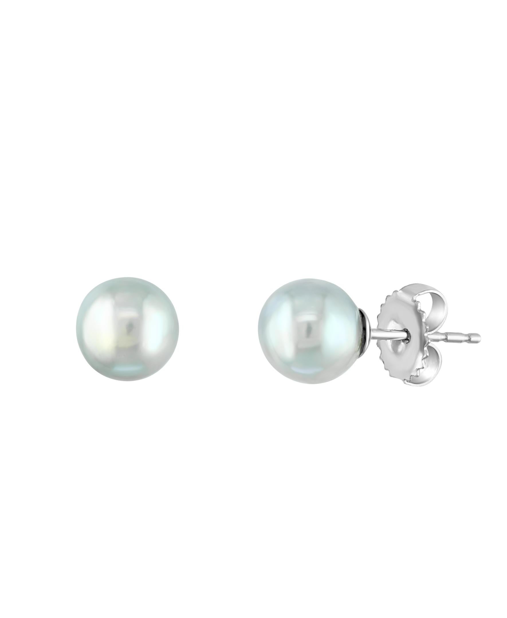 These stud earrings feature Japanese Akoya pearls in a natural blue color. The pearls measure 7-8mm and are set on 14 karat white gold. Classic yet very unique and rare, these are a must for any jewelry collection.
AN ELEGANT EXPRESSION – This