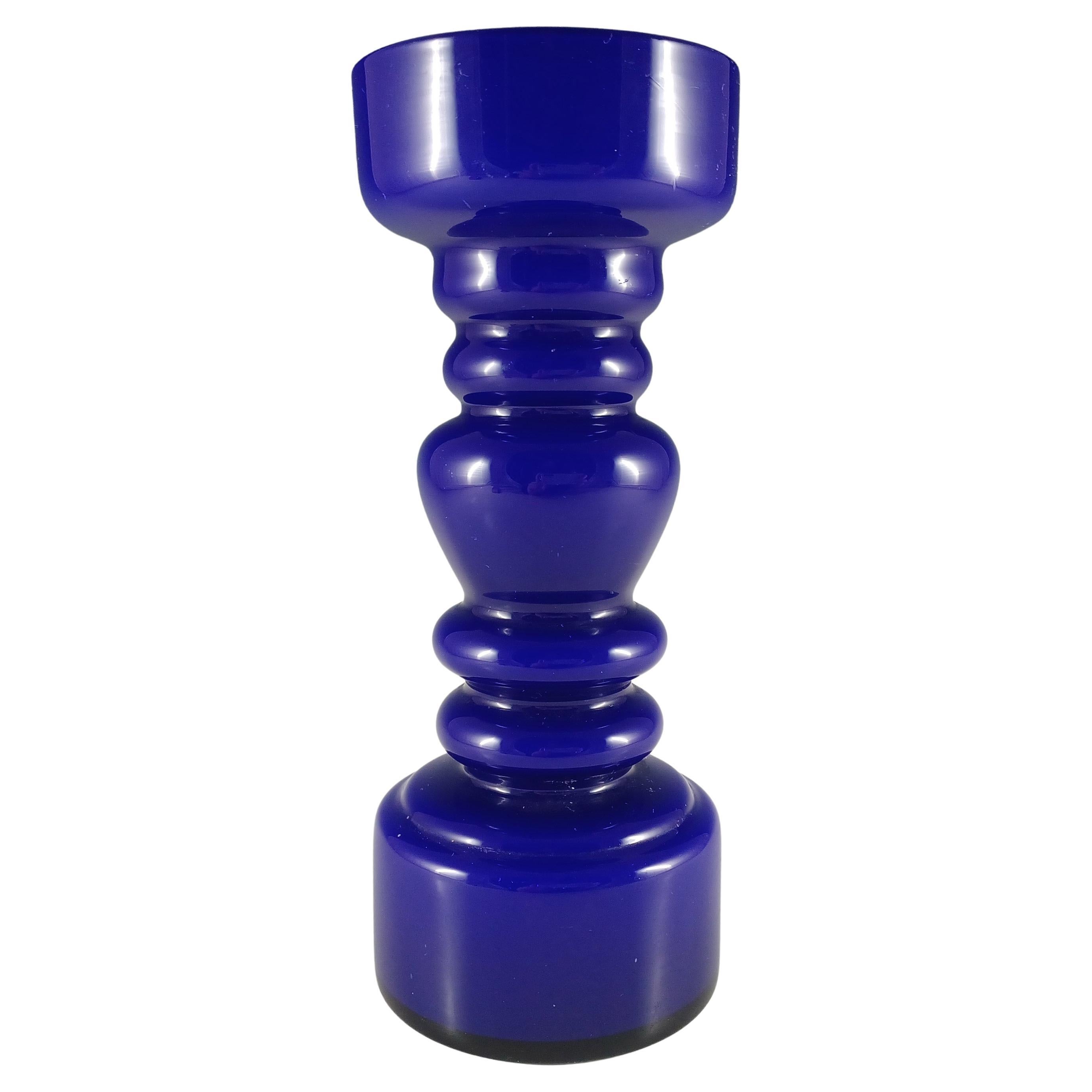 Jarrón japonés de vidrio azul con aro - Estilo sueco