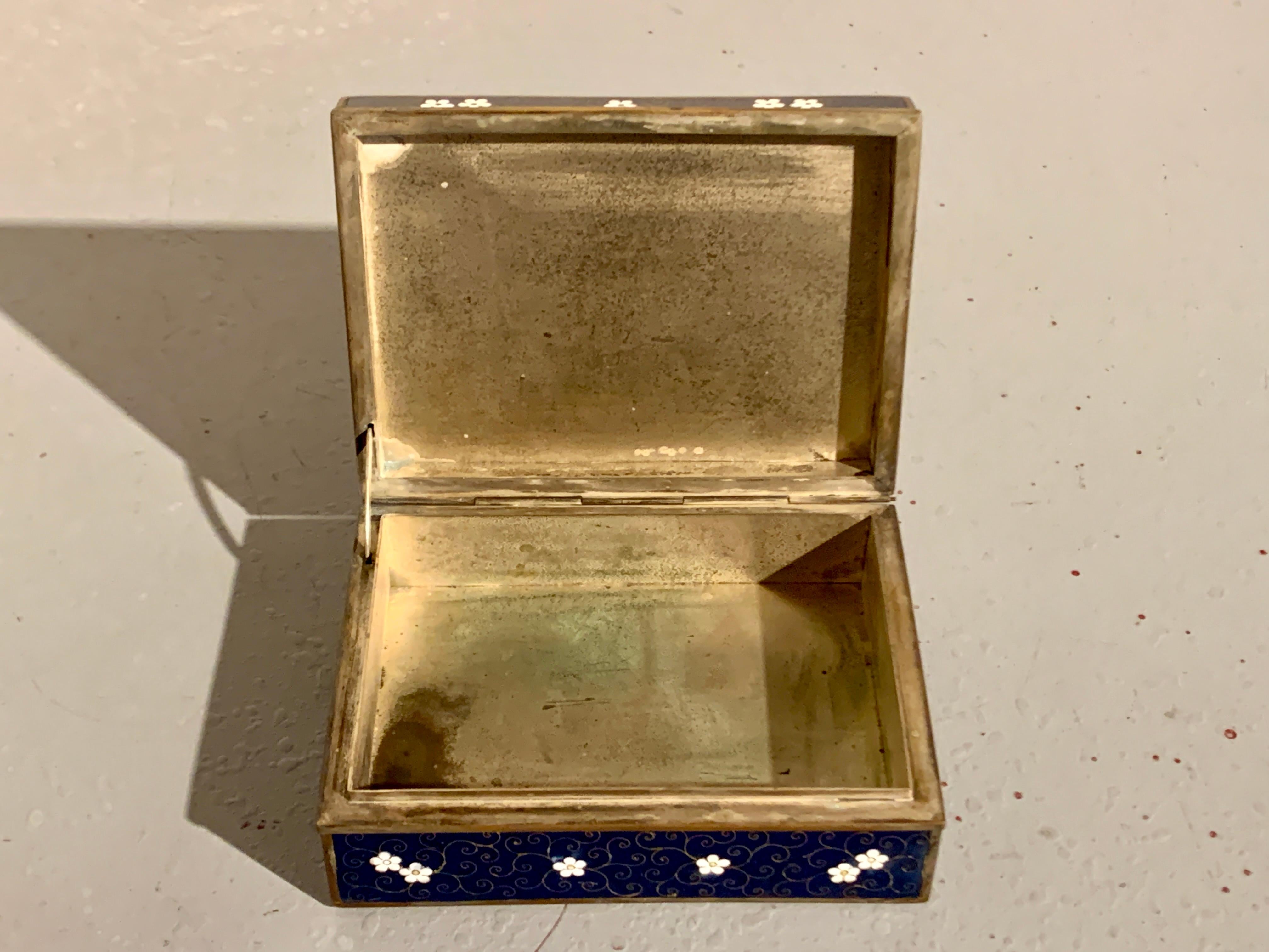 Japanese Blue Cloisonne Box, Meiji Period, circa 1910, Japan In Good Condition In Austin, TX
