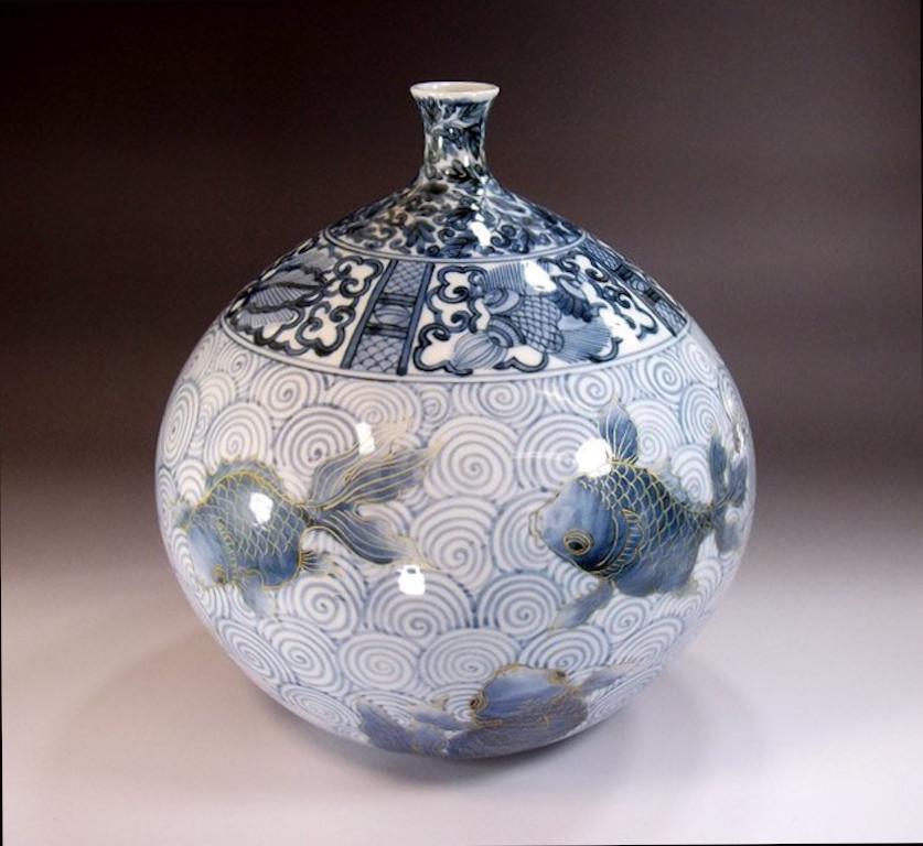 blue and gold japanese porcelain