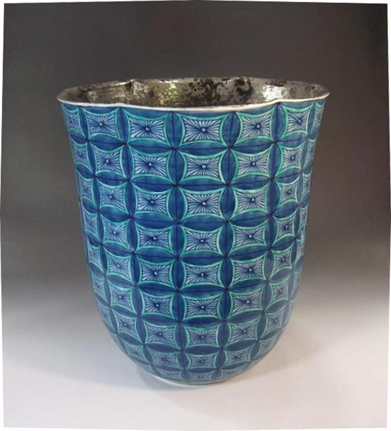 Japanische japanische blau-grüne handbemalte Porzellanvase von zeitgenössischem Künstlermeister, 2 (Handbemalt) im Angebot