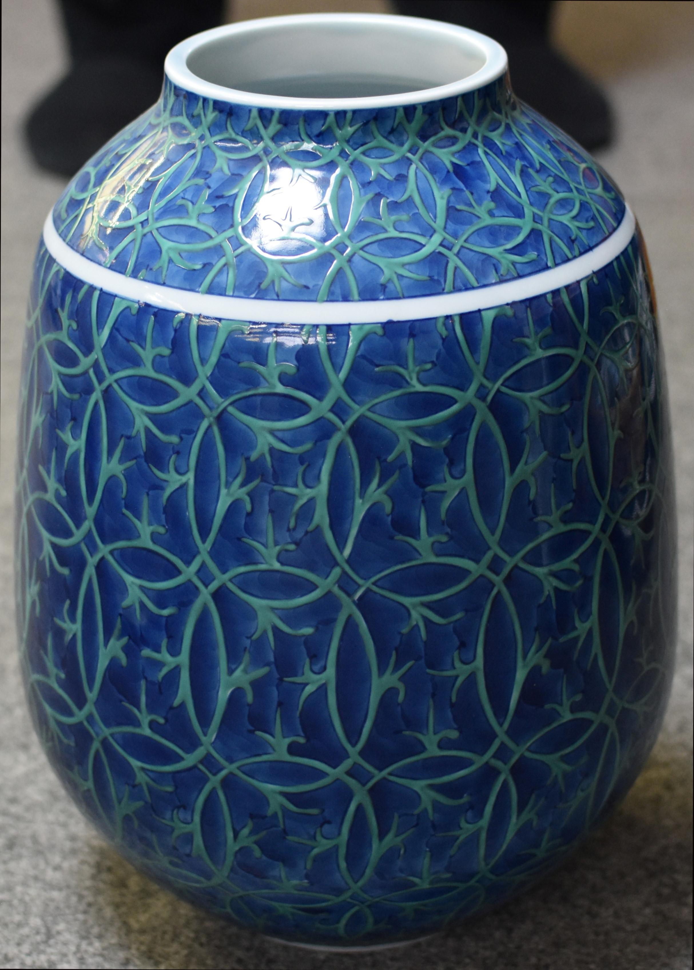 Hand-Painted Japanese Contemporary Blue Green Porcelain Vase by Master Artist, 4 For Sale