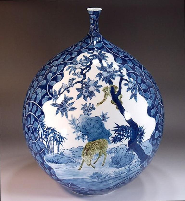 Meiji Vase en porcelaine japonaise bleu de l'artiste contemporain, 5 pièces en vente