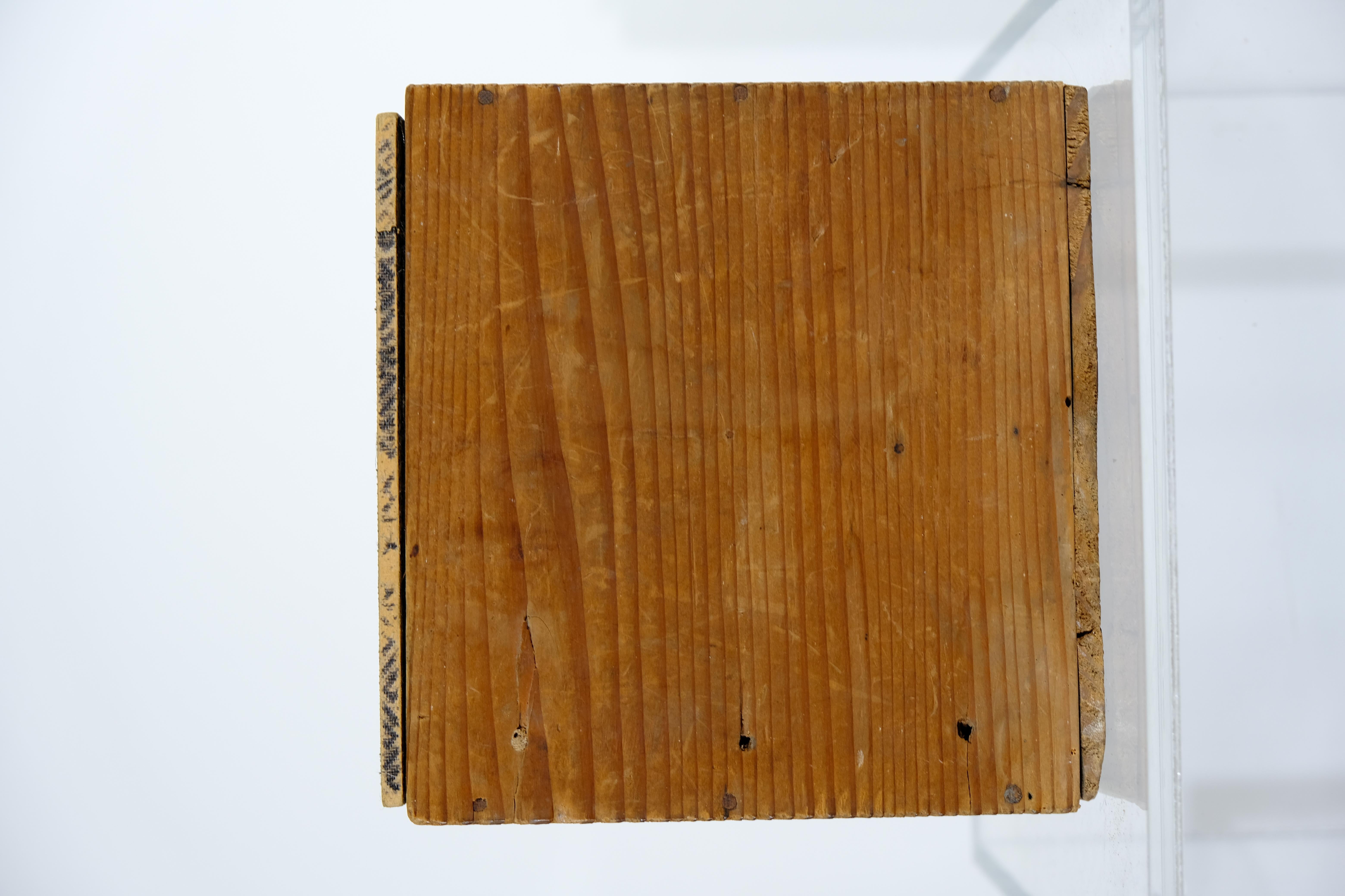 Japanische Schale aus Holz in originaler Holzschachtel im Angebot 9