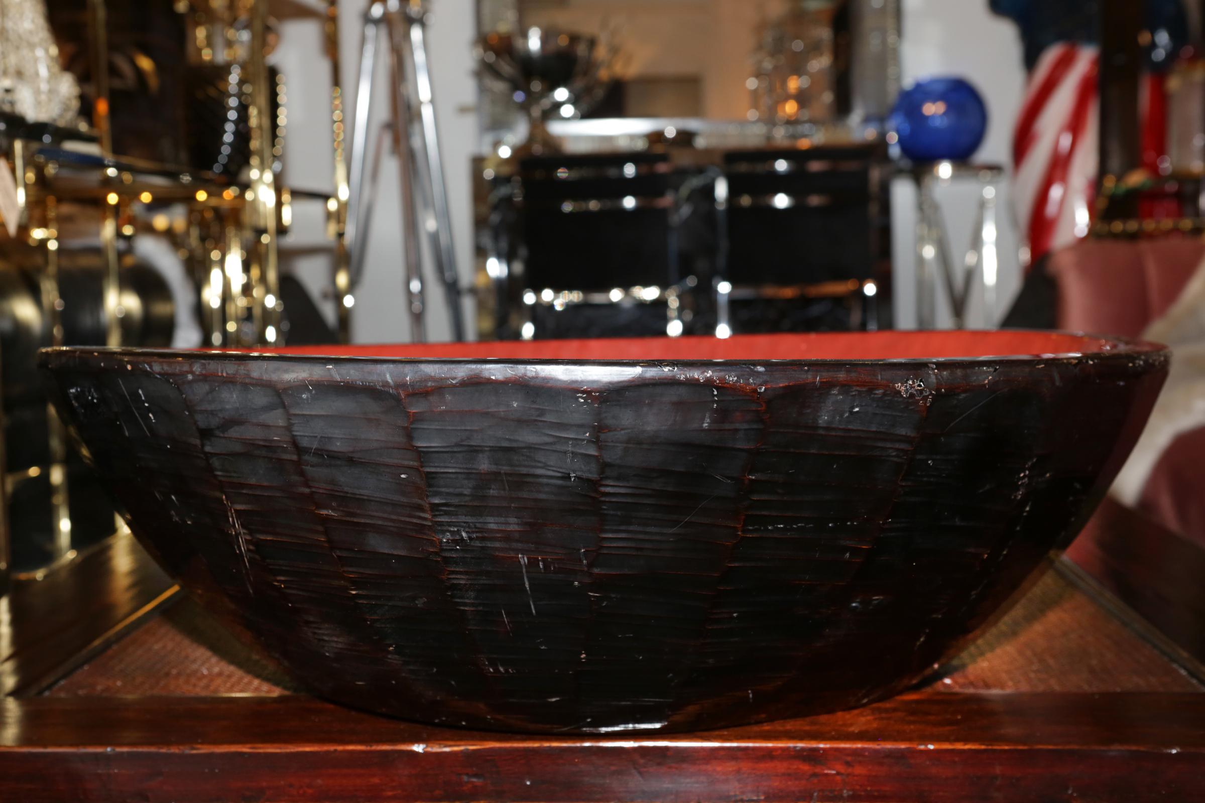 Bowl or cup Japanese hand-carved Nara wood outside
and red lacquered inside. Ancient hand-made work,
circa 1930. Made in Japan.