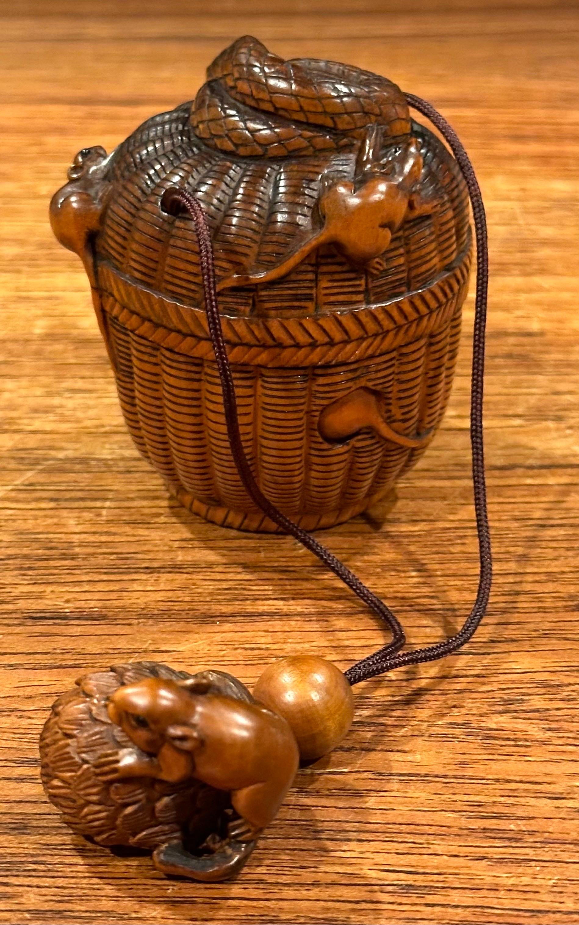 Japanese Boxwood Inro & Netsuke of Rats and Snakes in Basket For Sale 1
