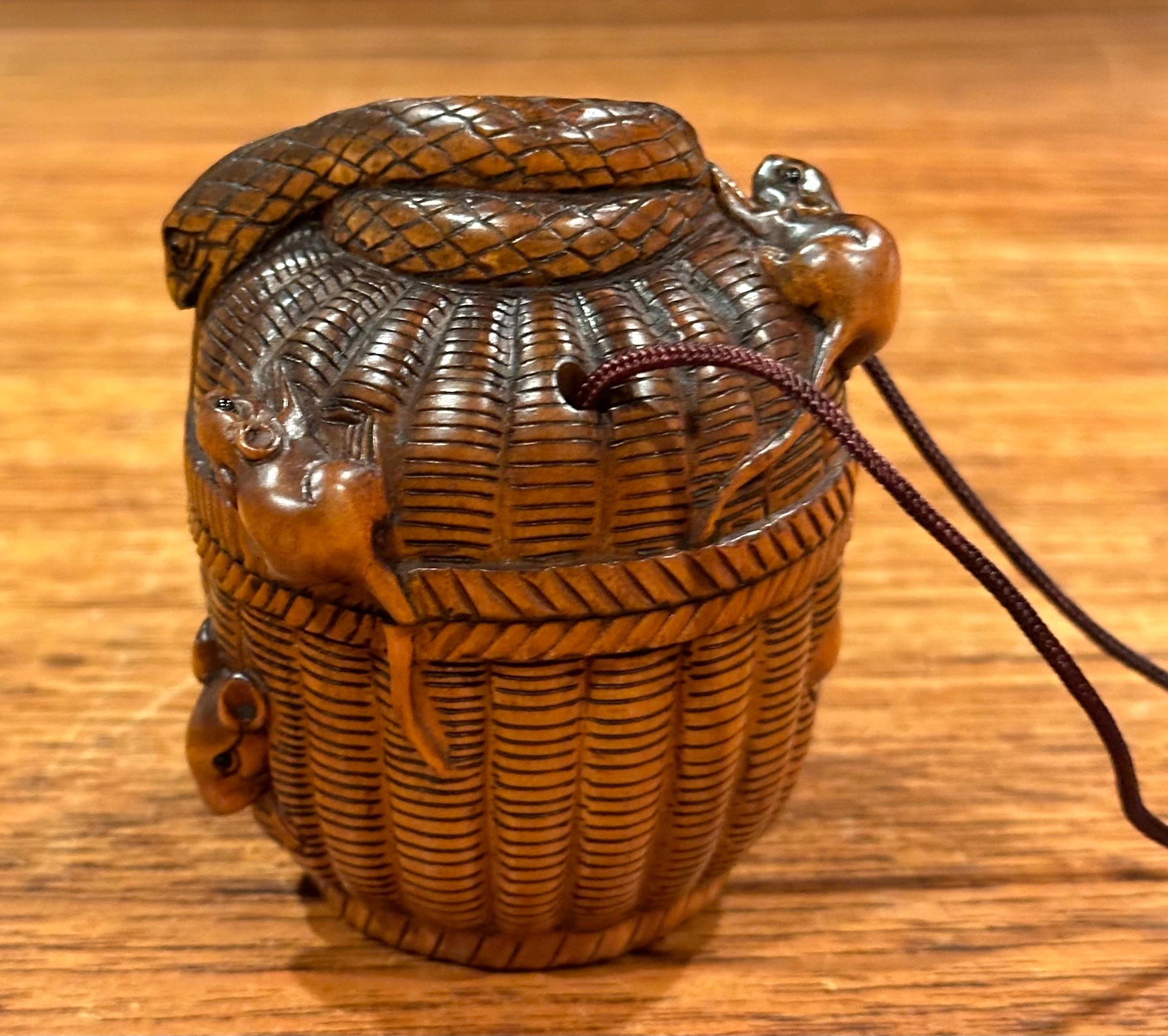 Japanese Boxwood Inro & Netsuke of Rats and Snakes in Basket For Sale 2