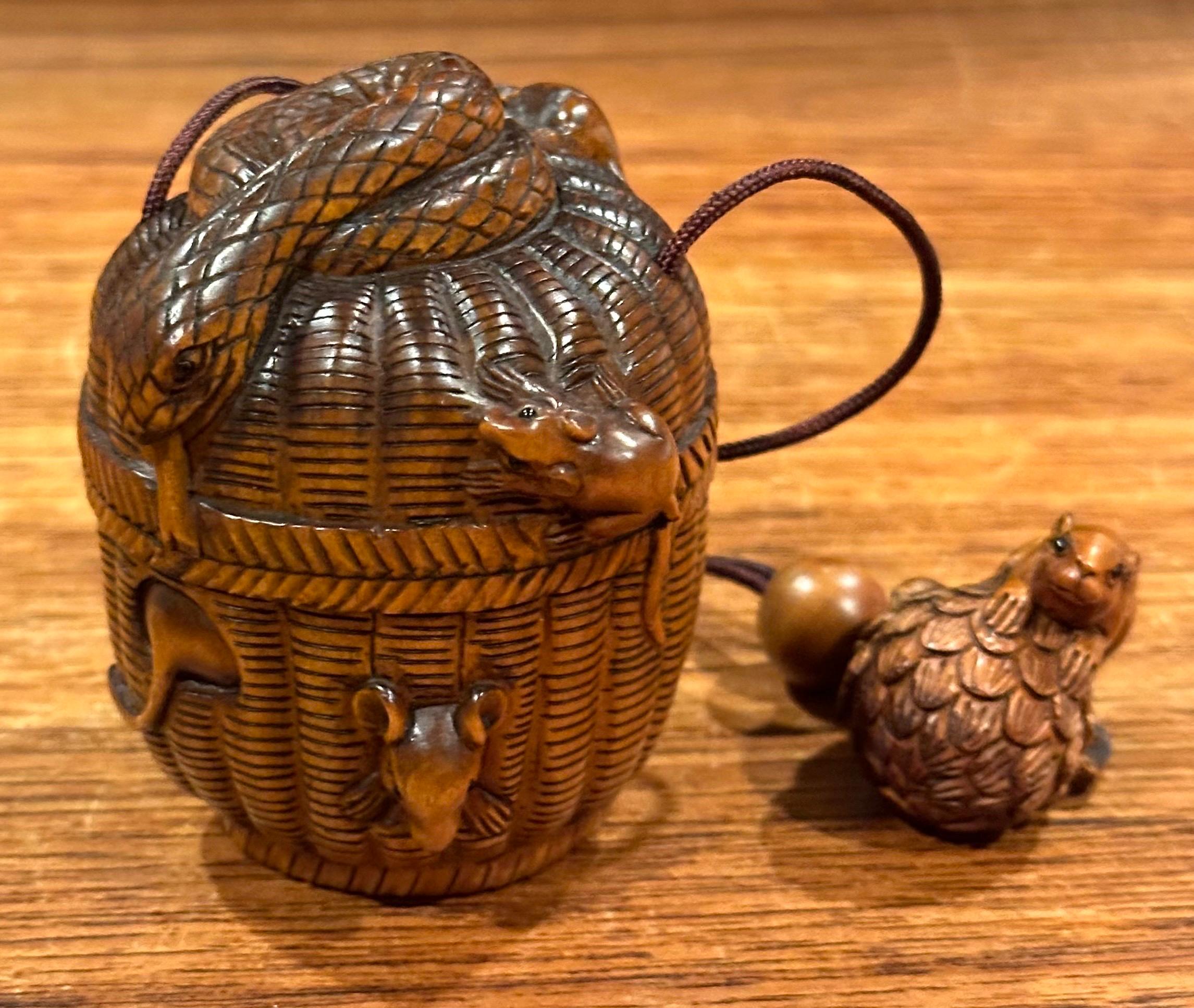 Japanese Boxwood Inro & Netsuke of Rats and Snakes in Basket For Sale 3