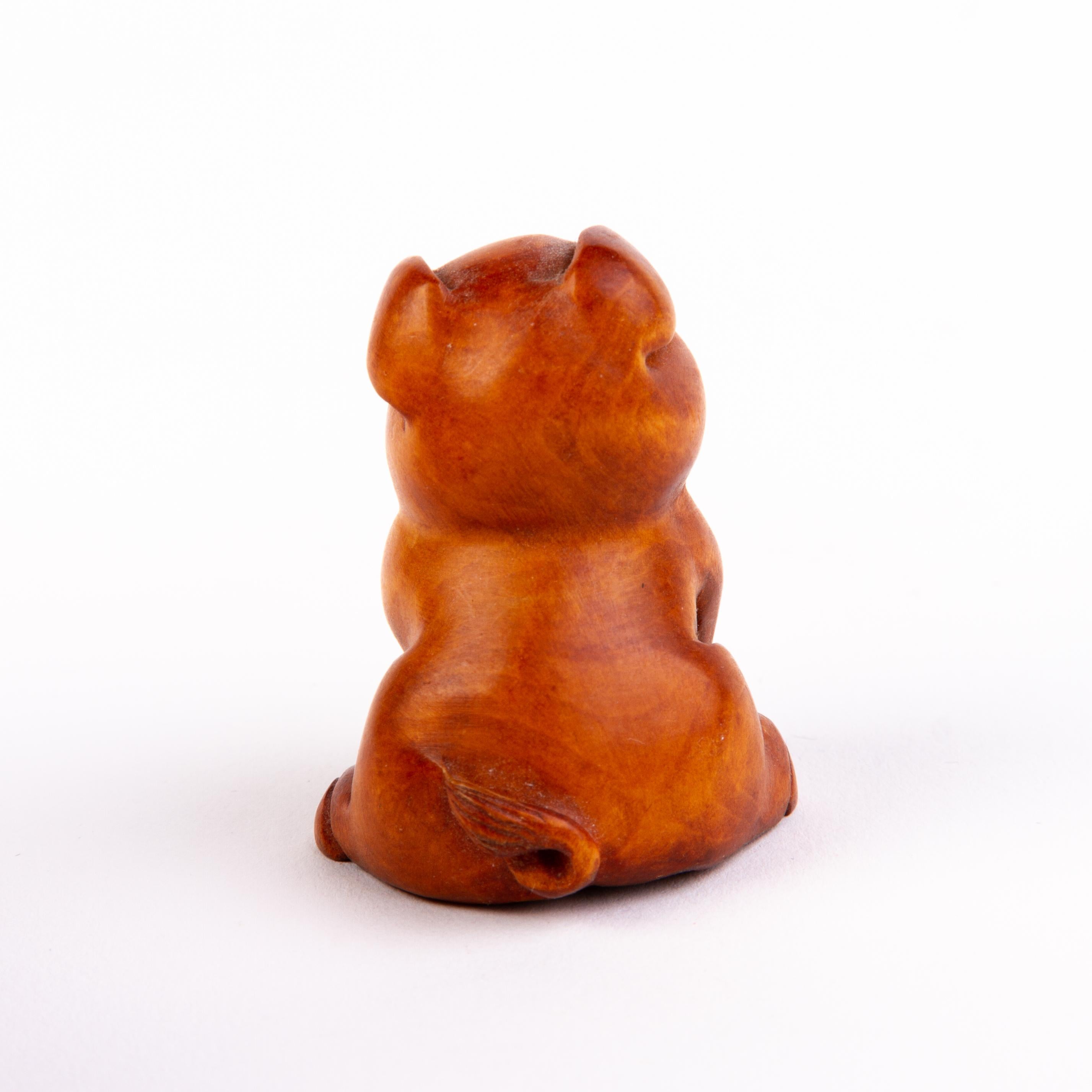 Japanese Boxwood Netsuke Inro of a Pig  In Good Condition For Sale In Nottingham, GB