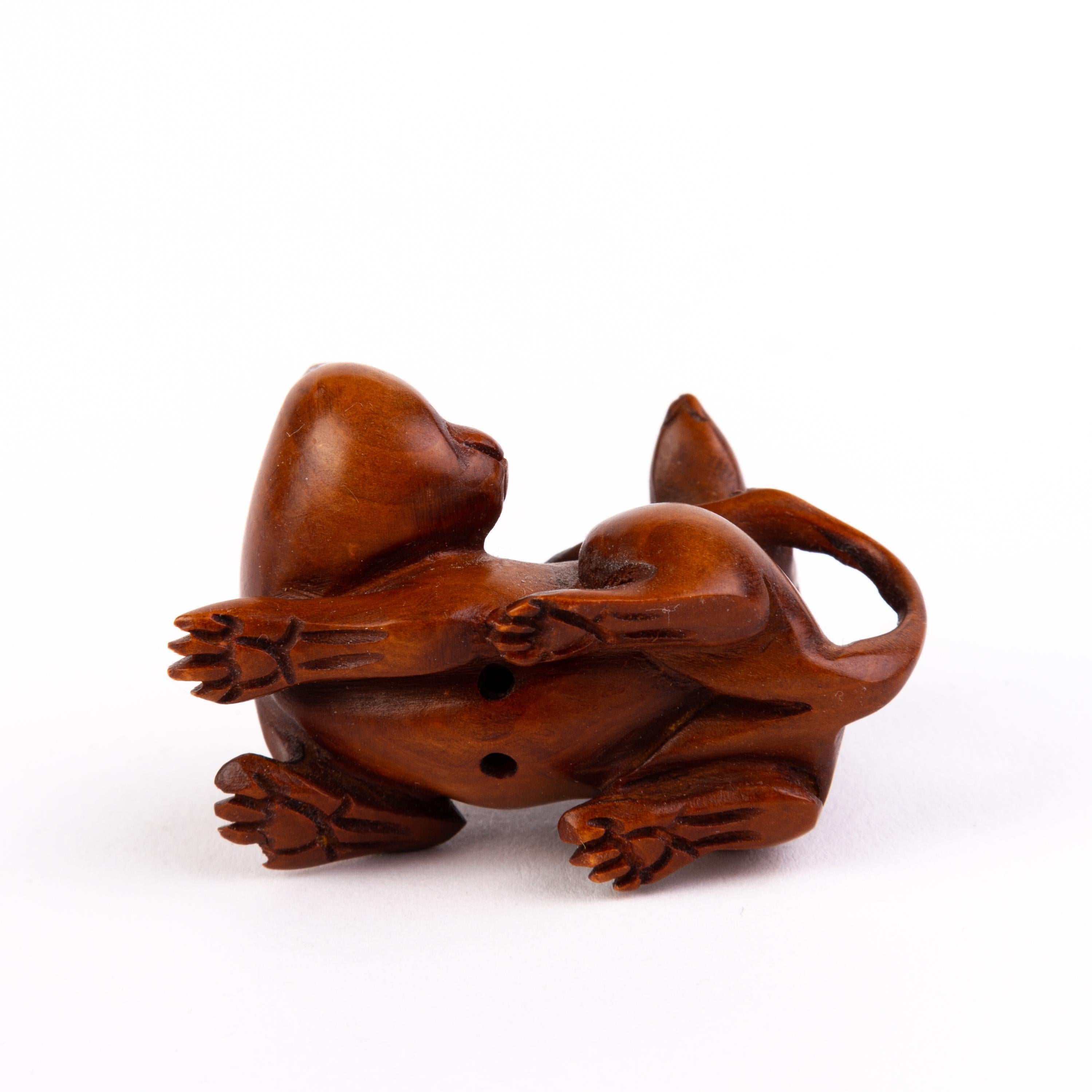 20th Century Japanese Boxwood Netsuke Inro of Cat & Mouse For Sale