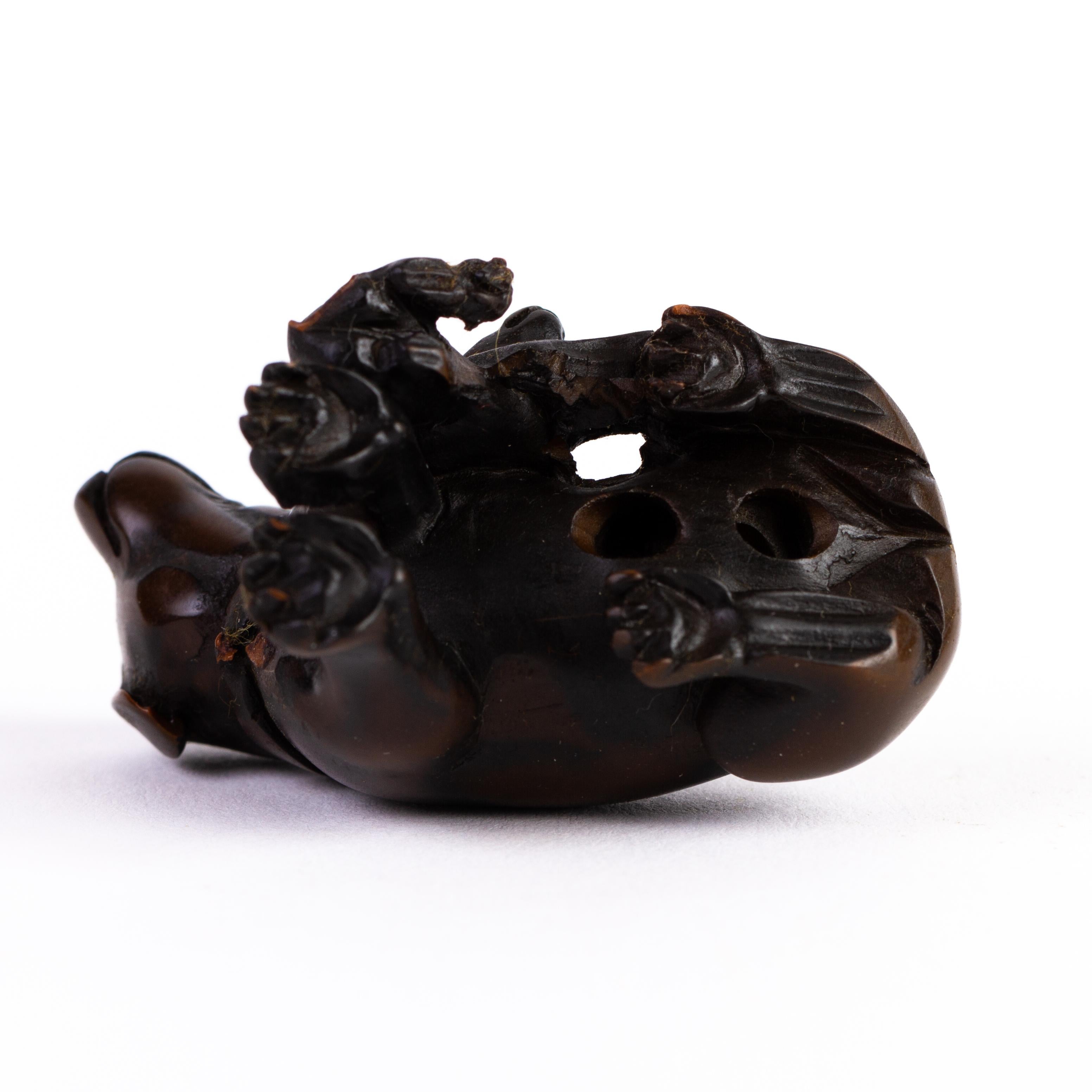 20th Century Japanese Boxwood Netsuke of Dogs  For Sale