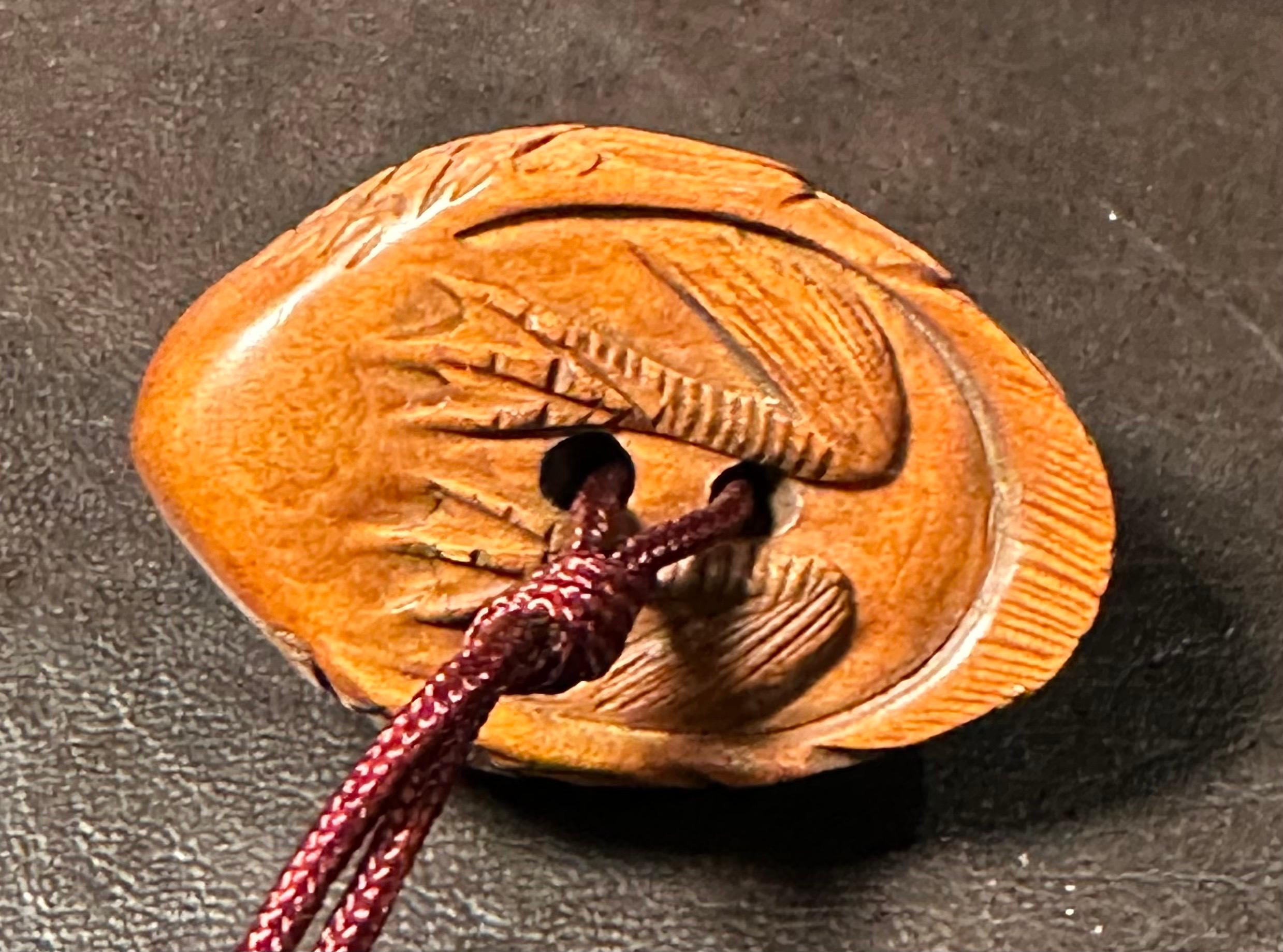 Japanese Boxwood Three Section Inro & Netsuke of Cranes by Tomotada 9