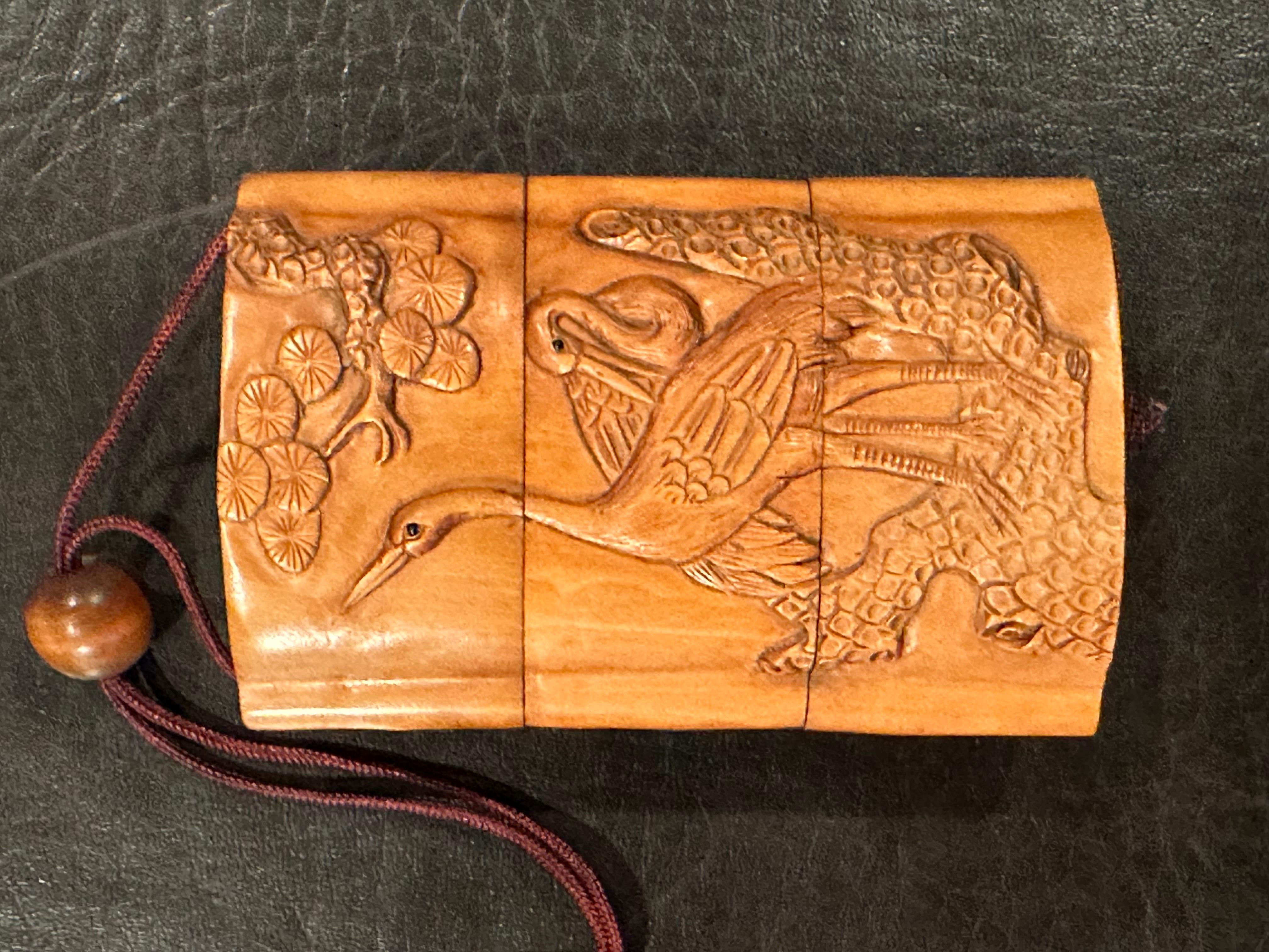 Japanese Boxwood Three Section Inro & Netsuke of Cranes by Tomotada 3
