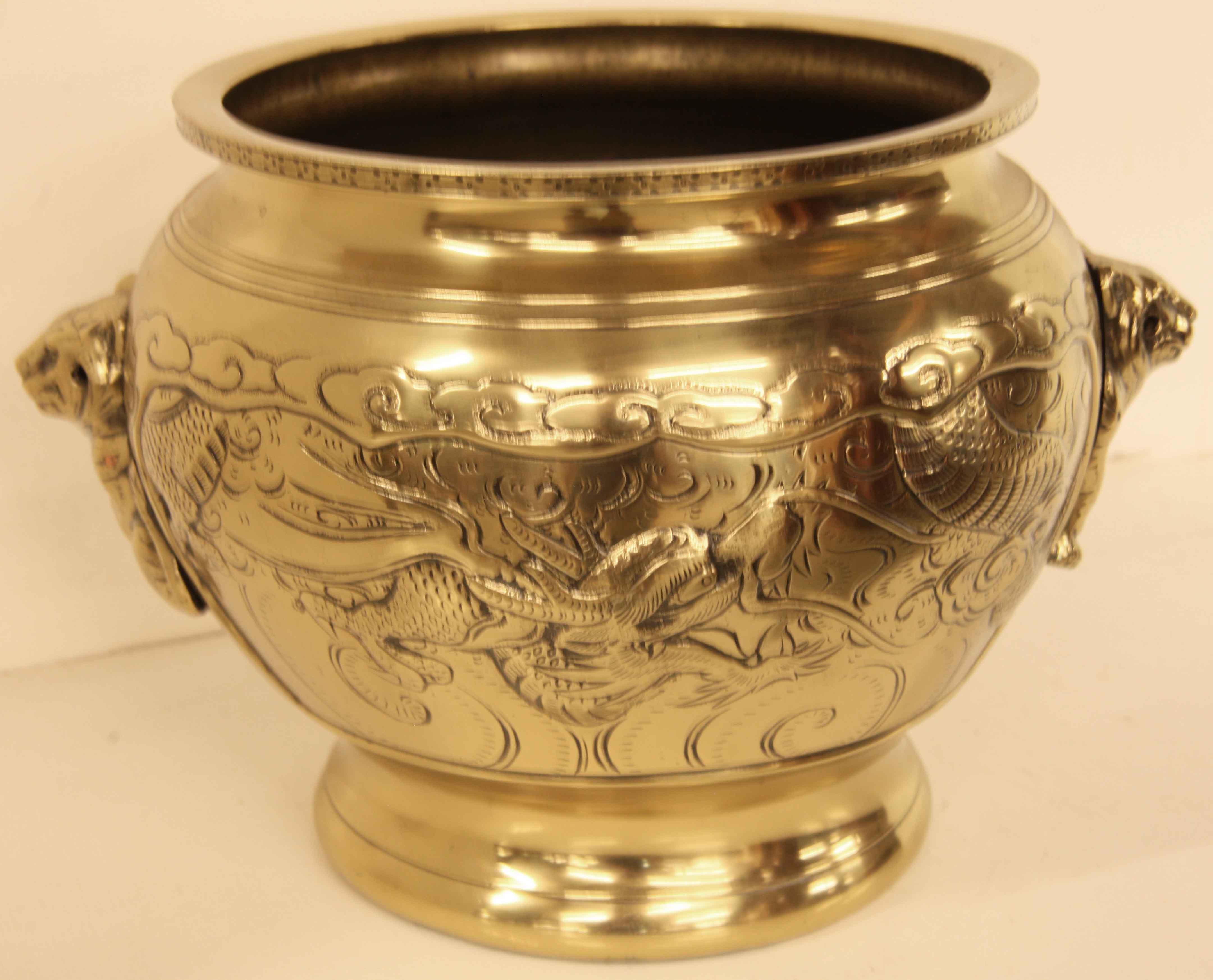 Japanese Brass Cache pot For Sale 6