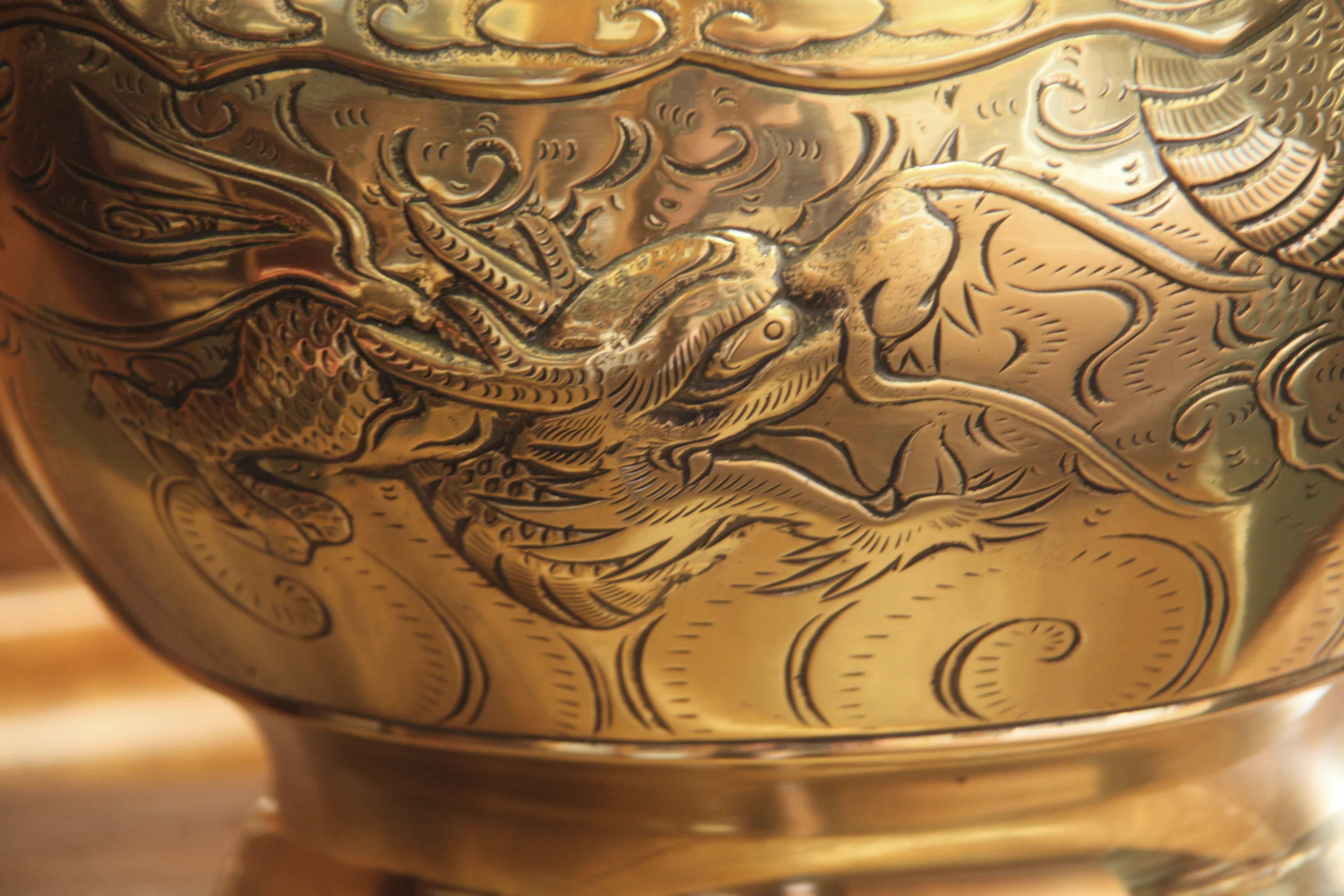 Early 20th Century Japanese Brass Cache pot For Sale