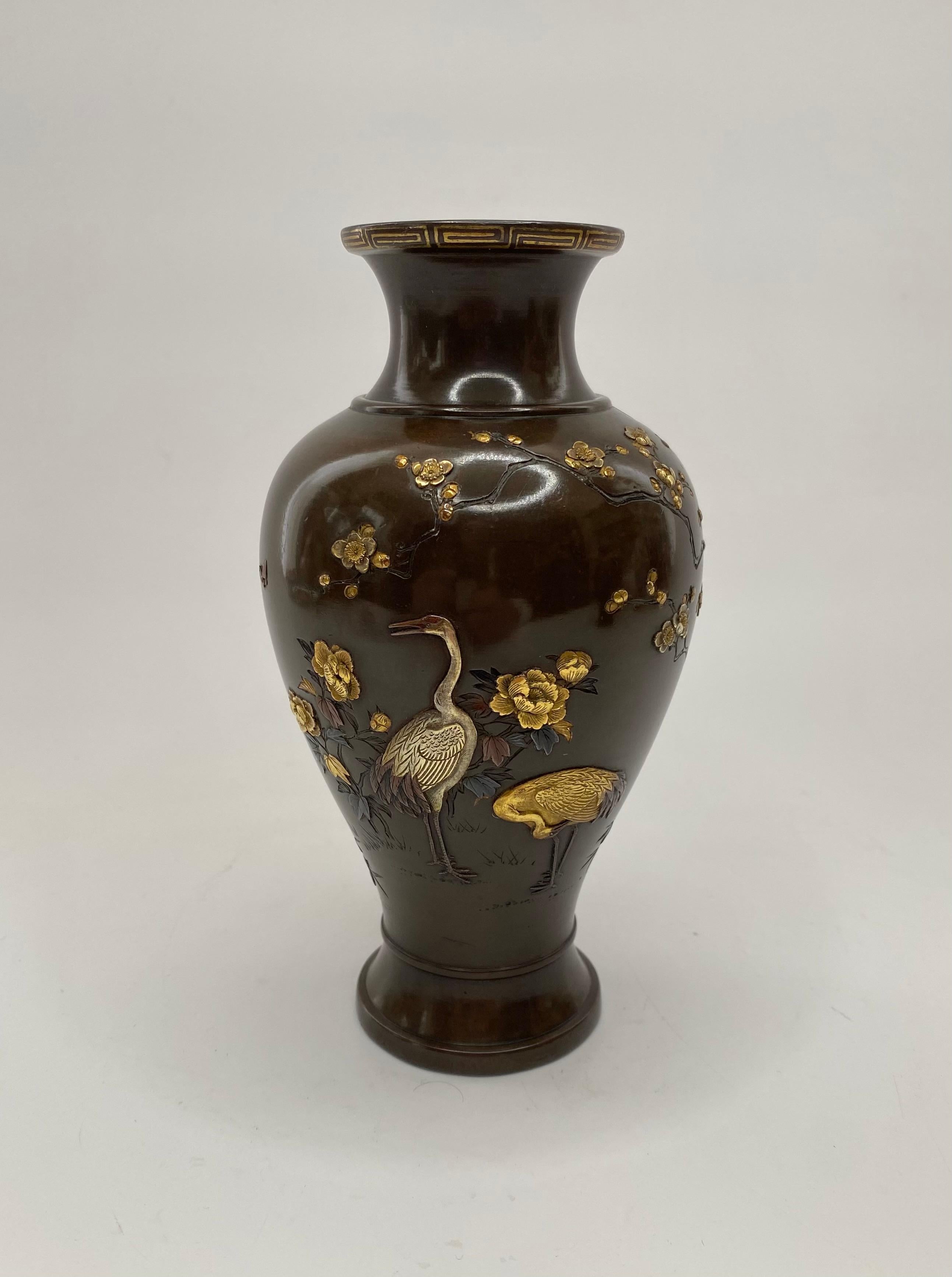Japanese bronze and mixed metal vases, Inoue of Kyoto, Meiji Period. For Sale 5