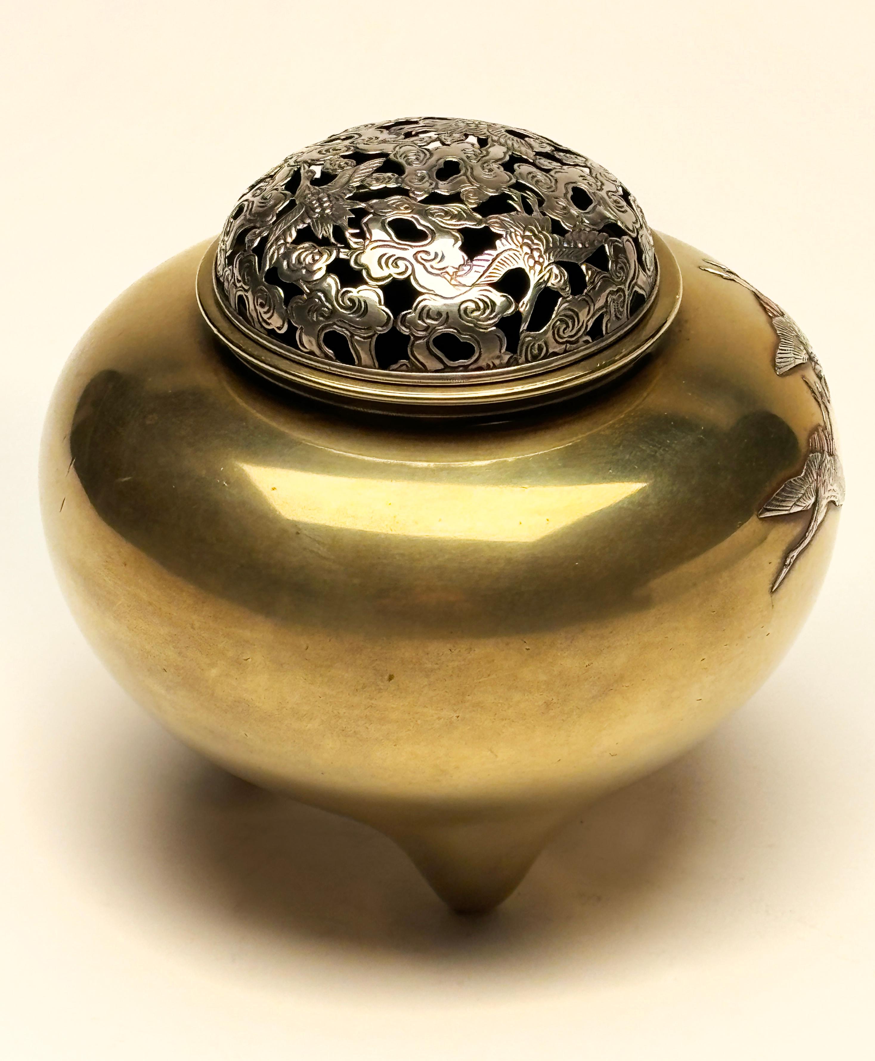 Japanese Bronze and Sterling Incense Burner from Takaoka In Good Condition For Sale In Louisville, KY