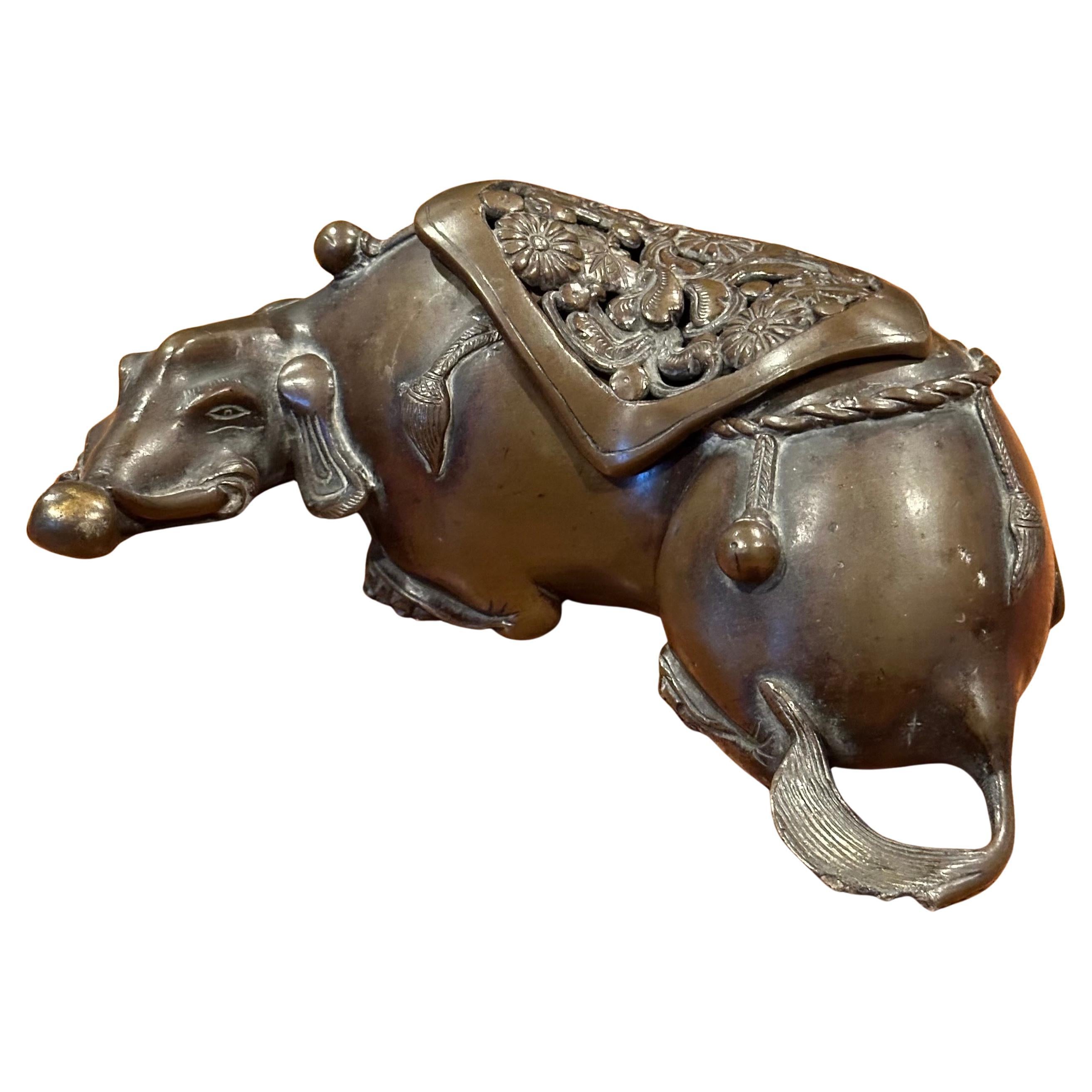 Brûleur d'encens japonais en bronze Animal / Bœuf
