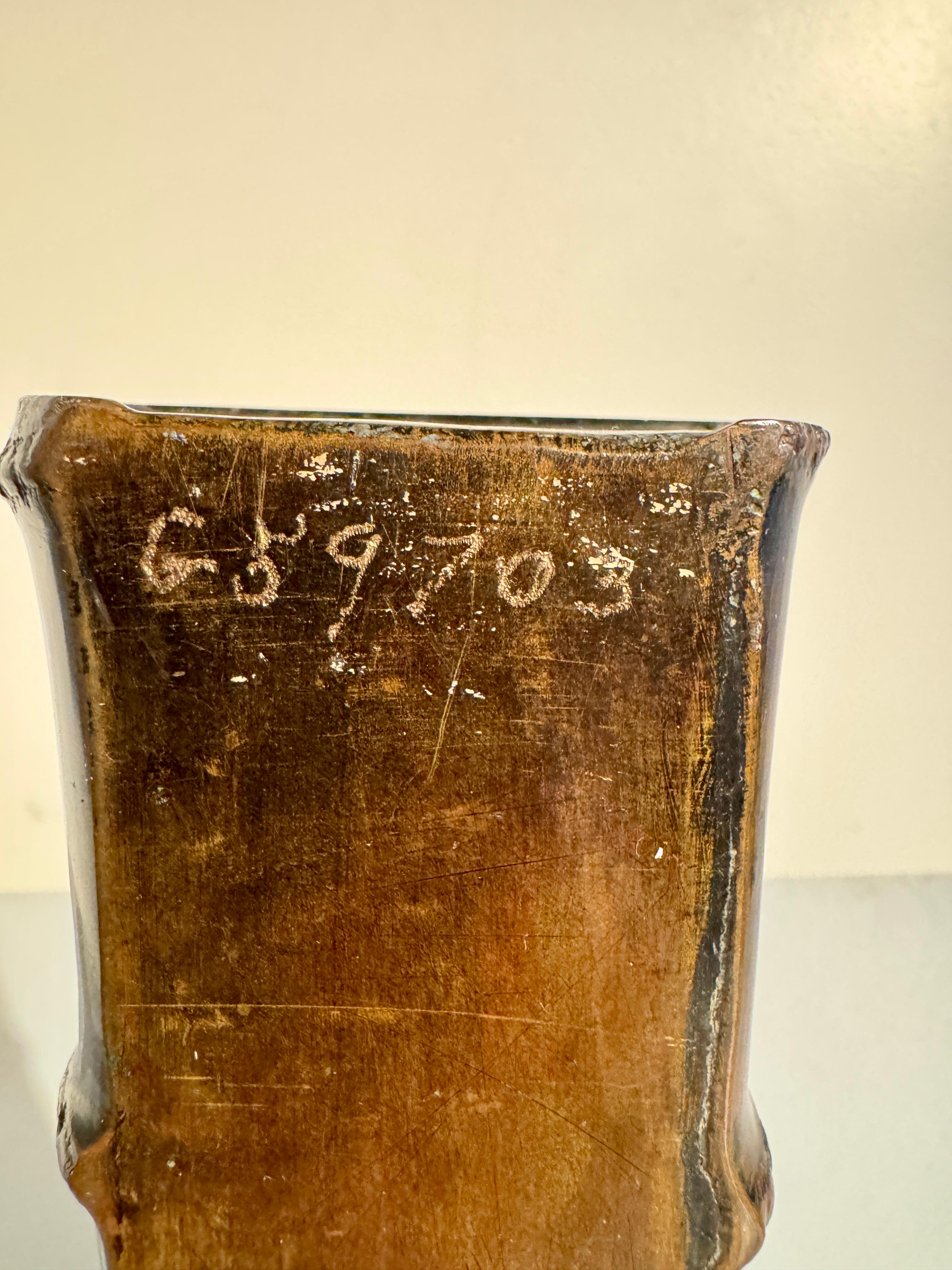 Vaso da appendere giapponese in bronzo e bambù, Kakehana, periodo Meiji, circa 1900, Giappone in vendita 2