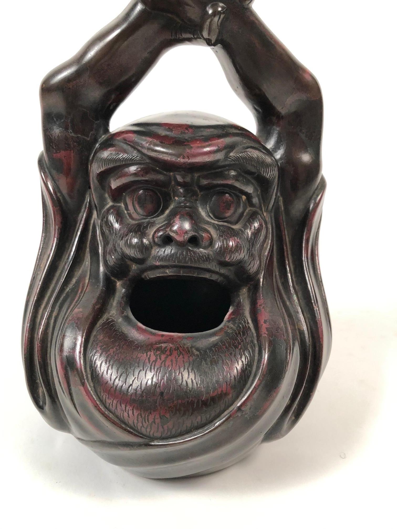 Japanese Bronze Brazier Hand Warmer in the Form of Daruma or Bodhidharma In Good Condition In Essex, MA