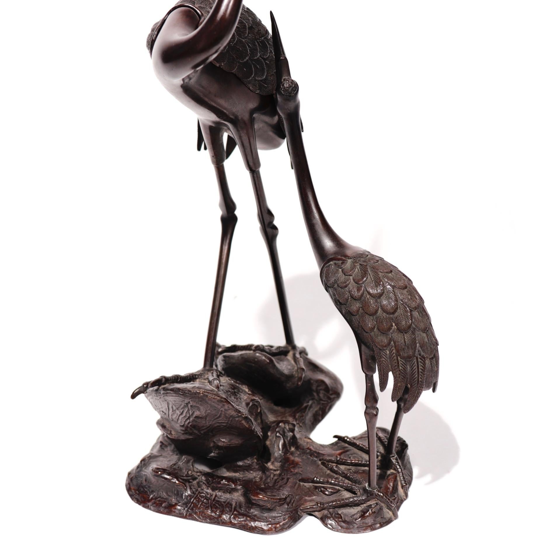 Japanese Bronze Crane Incense Burner, Meiji Period For Sale 1