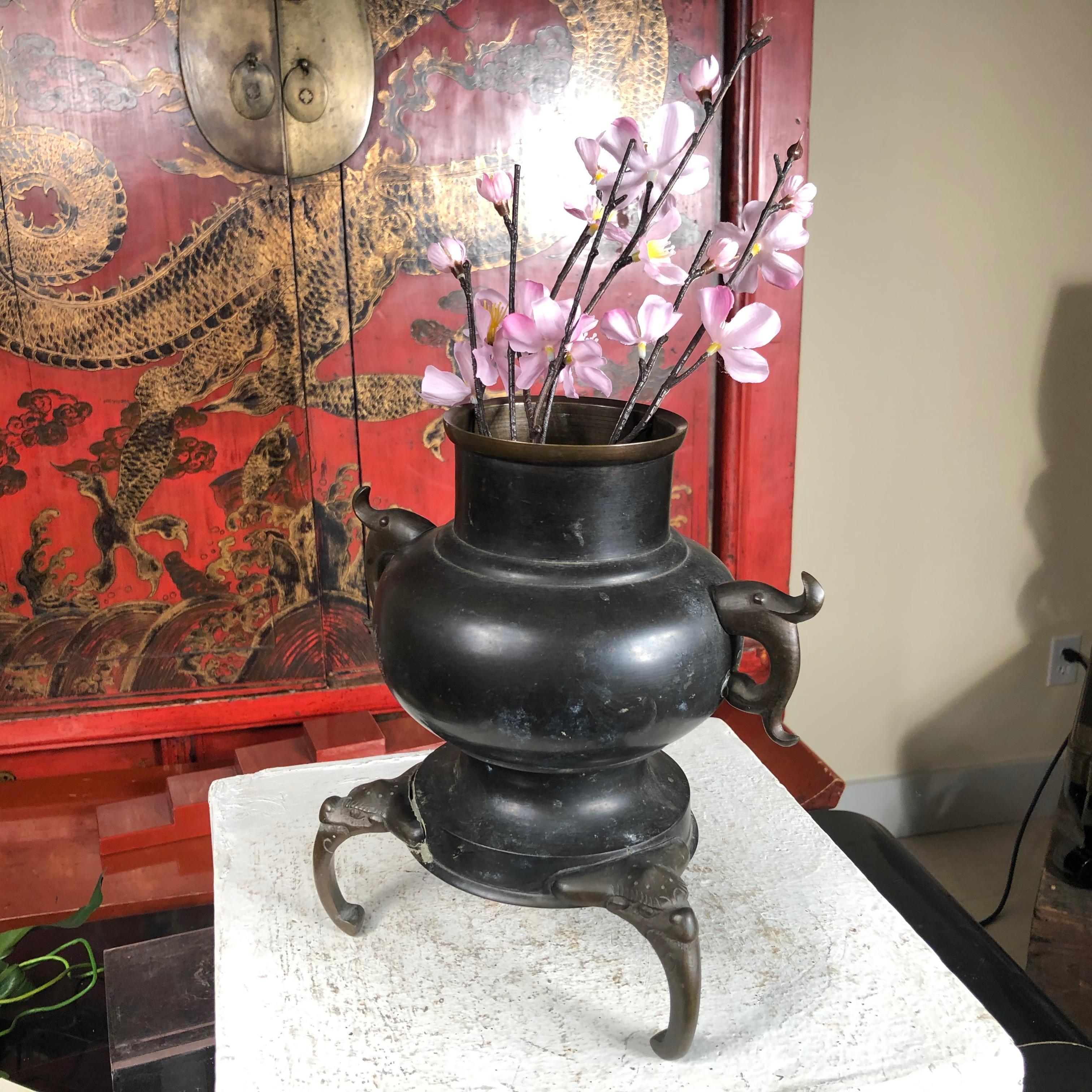 Japanese Bronze Flower Ikebana Vase 5