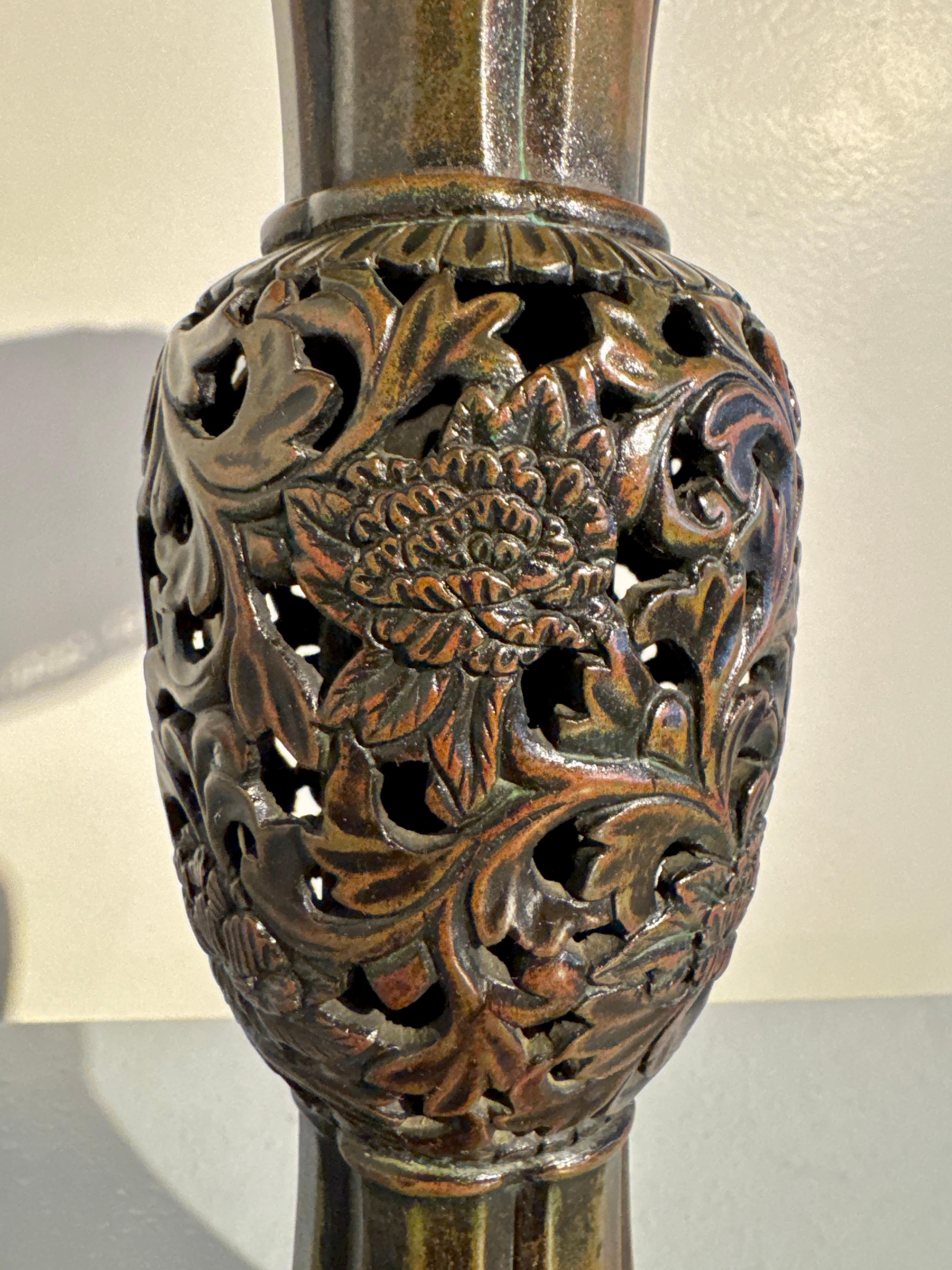 19th Century Japanese Bronze Flower Vase, Edo to Meiji Period, circa 1860, Japan For Sale