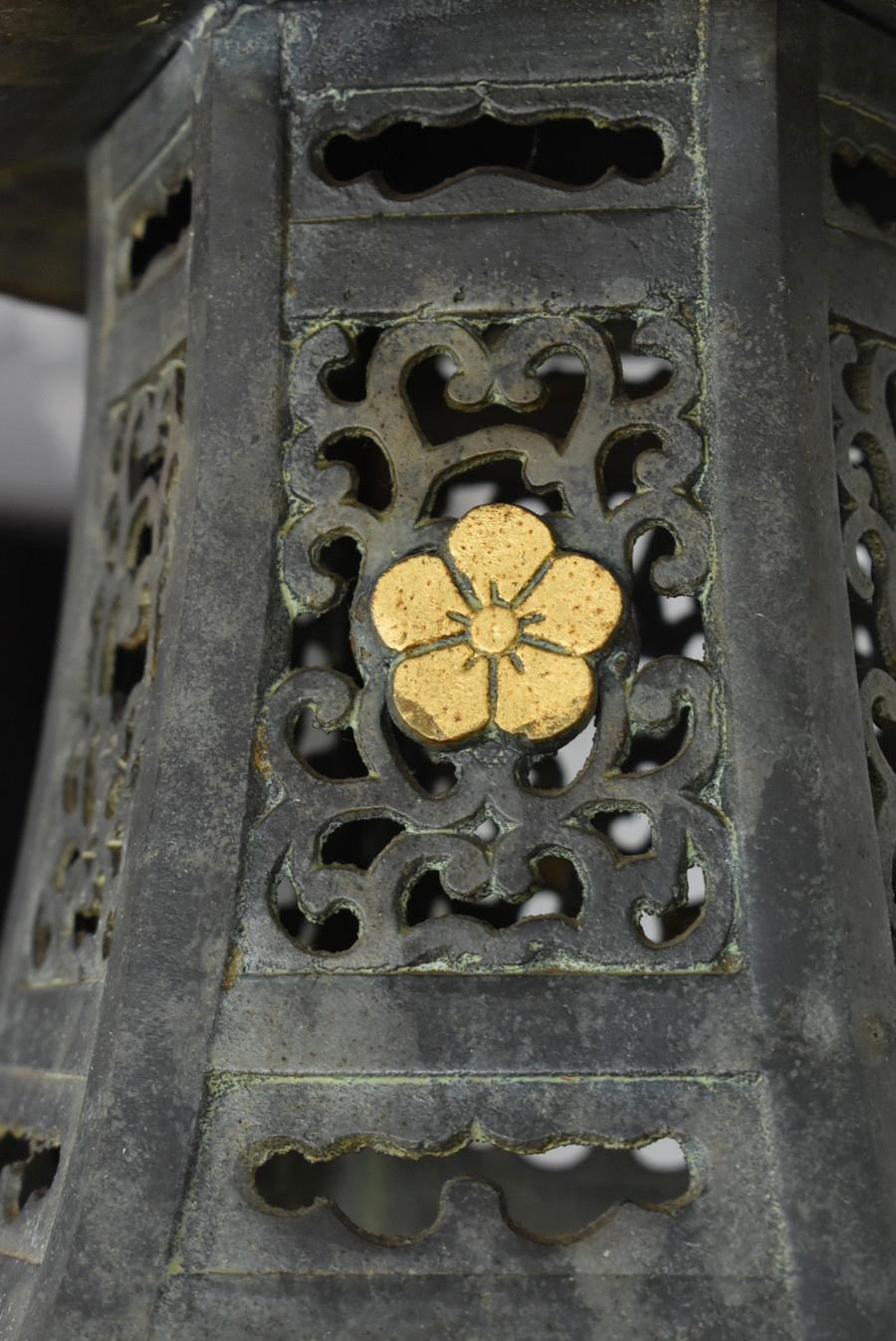 Japanese Bronze Hanging Lantern/ Bronze Lamp / Antique Casting Lantern In Good Condition In Sammu-shi, Chiba