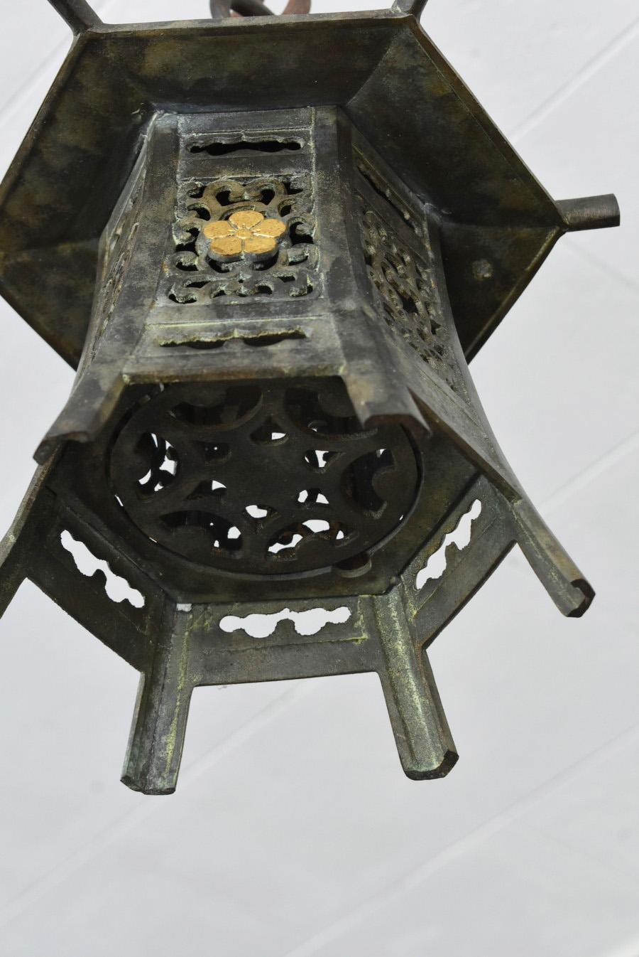 Japanese Bronze Hanging Lantern/ Bronze Lamp / Antique Casting Lantern 1