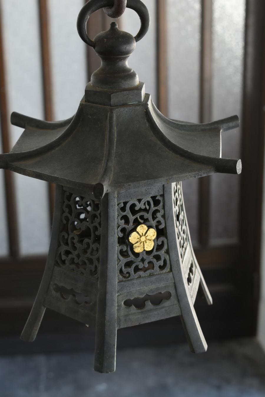 Japanese Bronze Hanging Lantern/ Bronze Lamp / Antique Casting Lantern 3