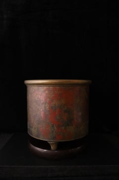 Hibachi giapponese in bronzo con una ricca patina rossa, periodo Meiji