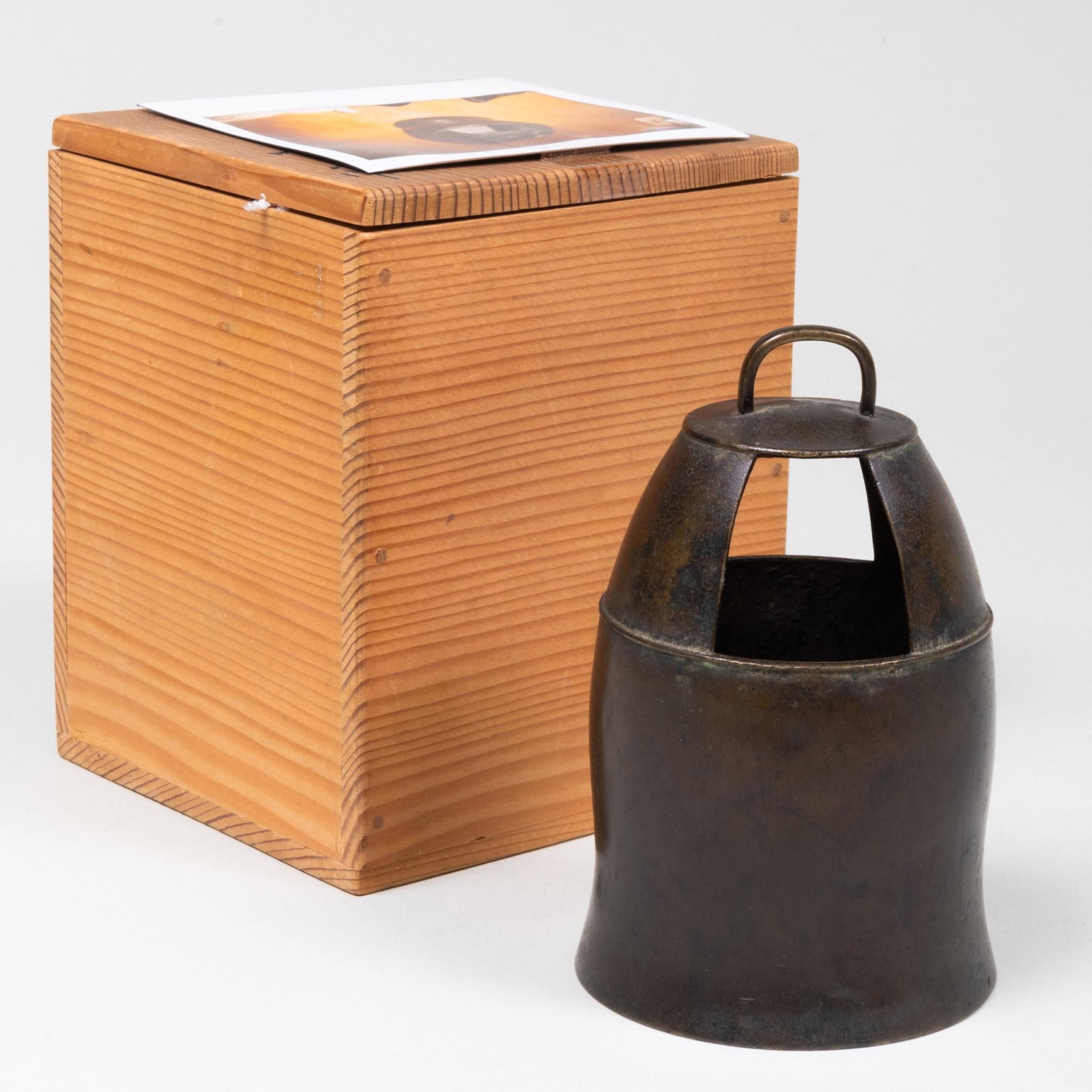 Japanese Bronze Incense Burner 'Koro' For Sale 4