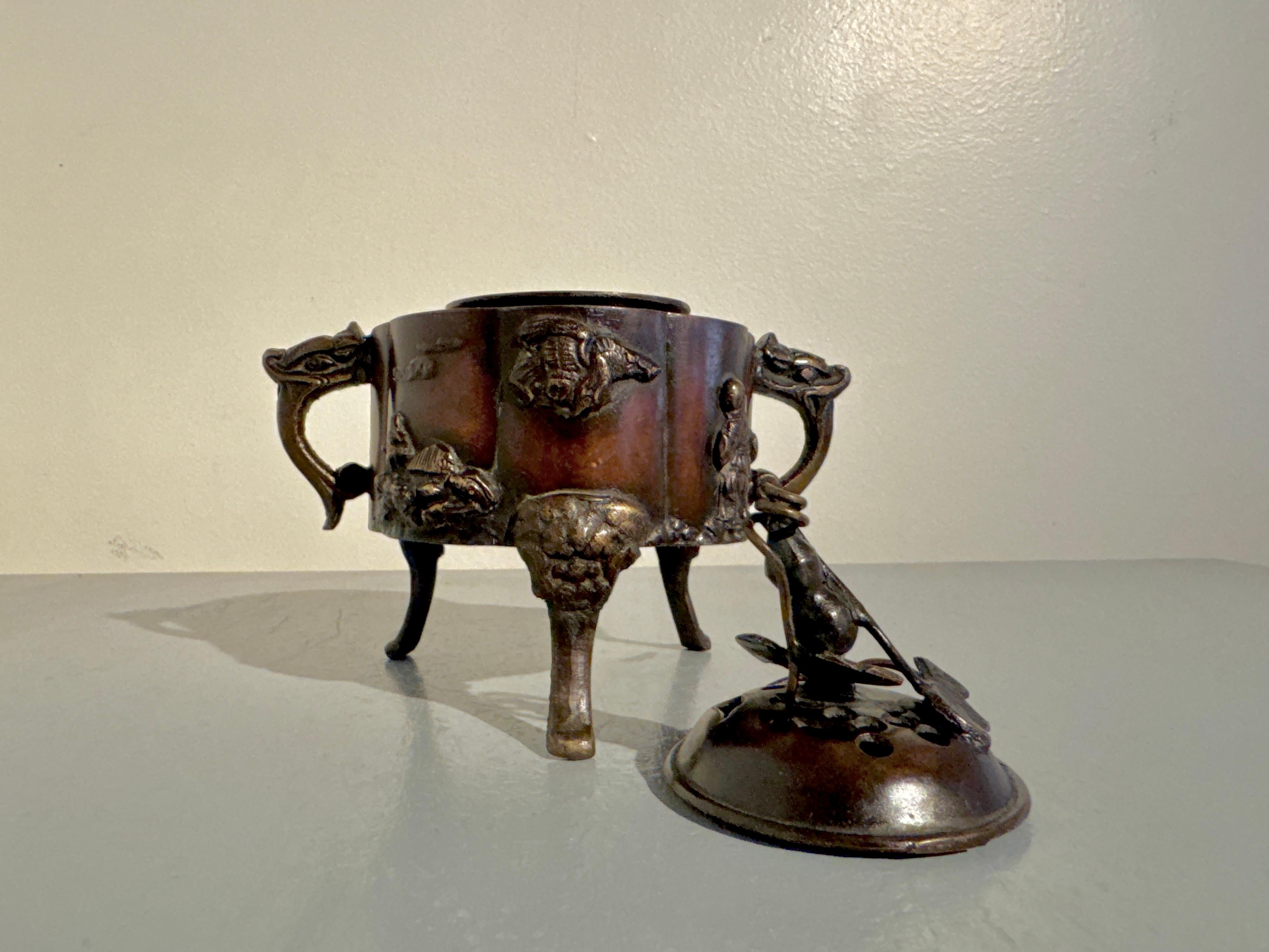 Japanese Bronze Incense Burner, Koro, Meiji Period, circa 1900, Japan 5