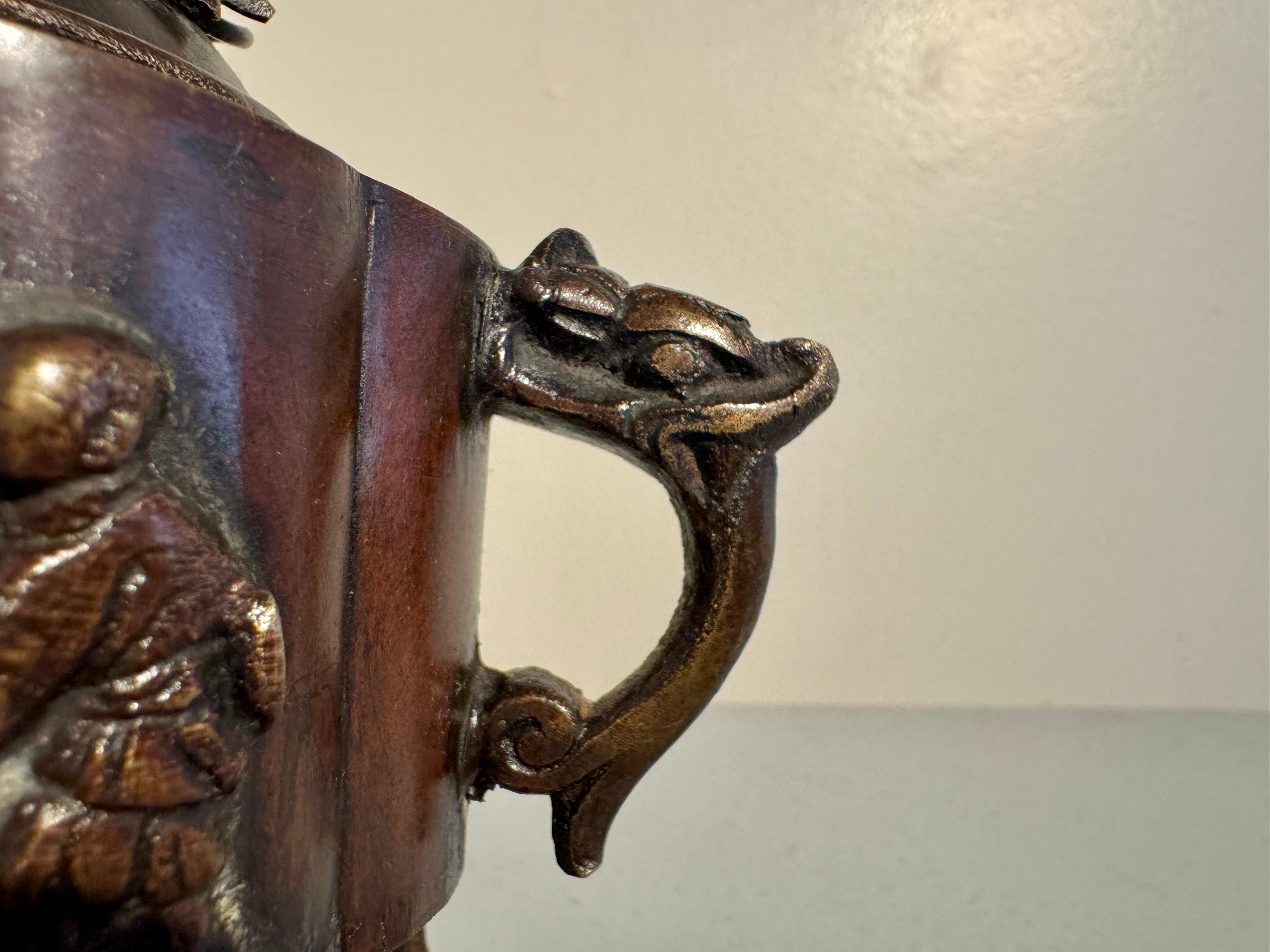 Japanese Bronze Incense Burner, Koro, Meiji Period, circa 1900, Japan 6