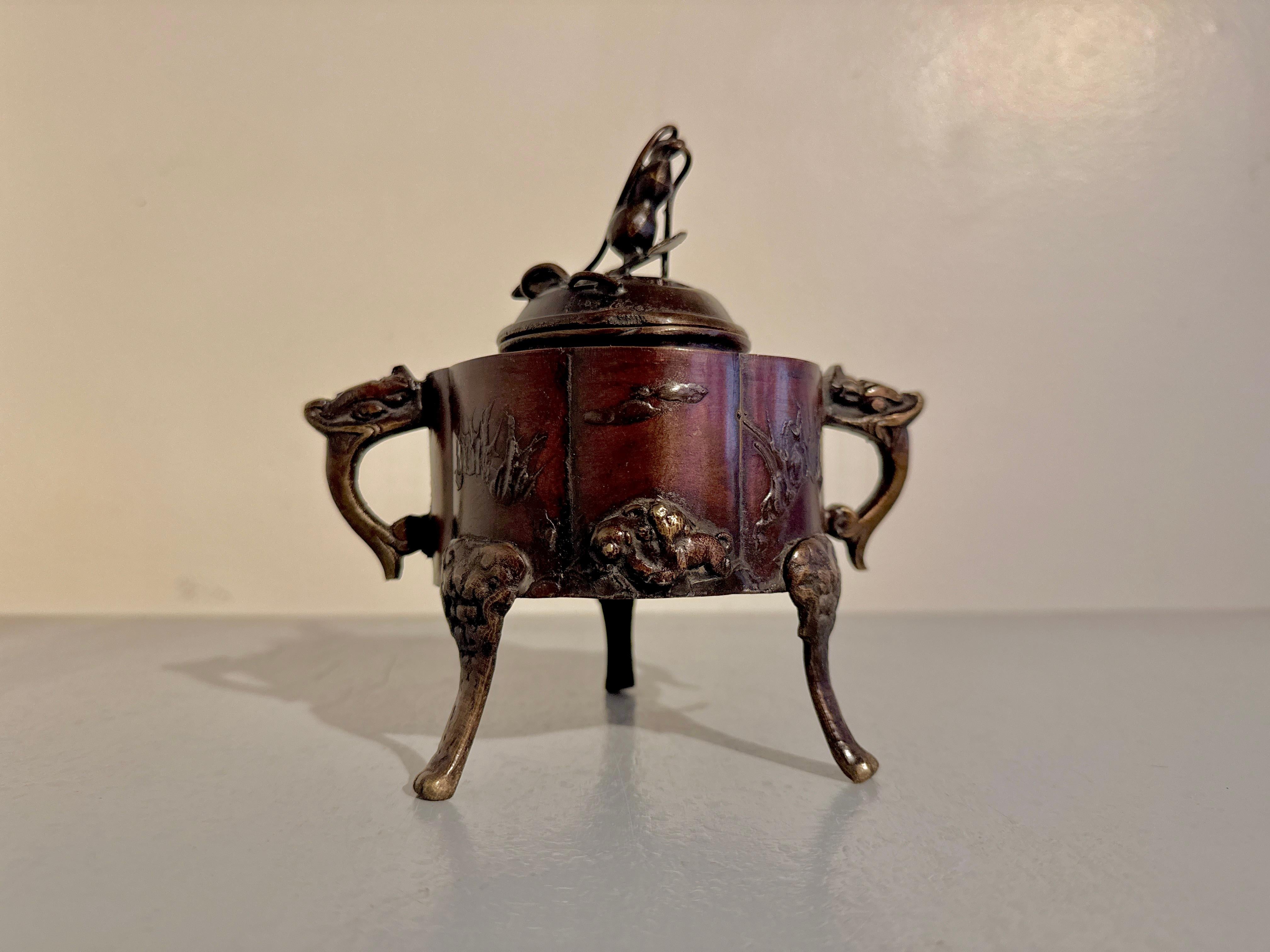 Japanese Bronze Incense Burner, Koro, Meiji Period, circa 1900, Japan 1
