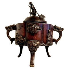 Japanese Bronze Incense Burner, Koro, Meiji Period, circa 1900, Japan