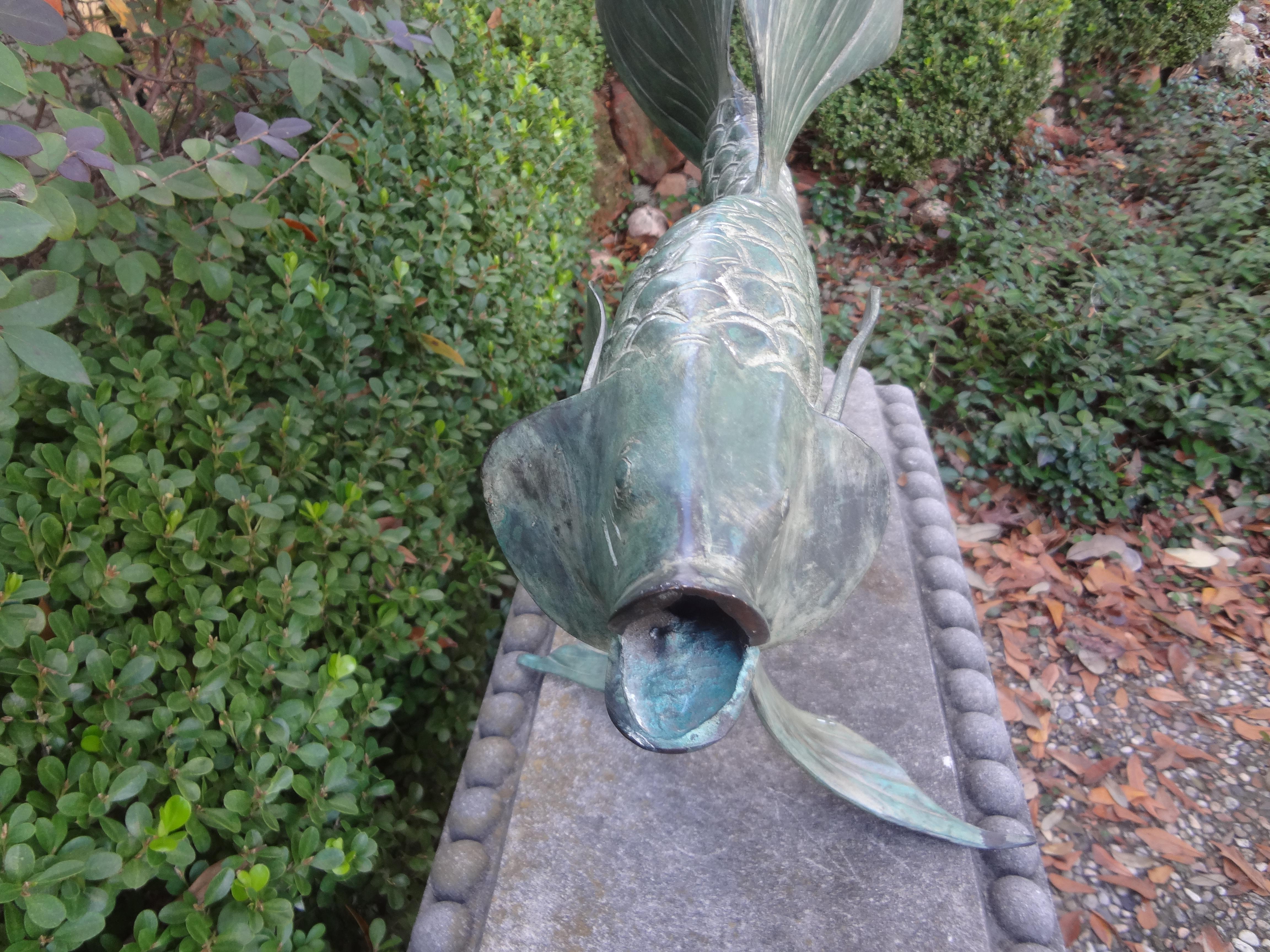 Sculpture japonaise de poisson Koi en bronze en vente 5
