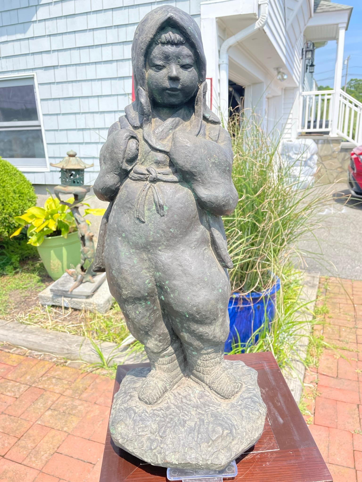 Japanische Bronzeskulptur „Schweet Child Zenmoto“ aus der Mitte des Jahrhunderts (Moderne der Mitte des Jahrhunderts) im Angebot