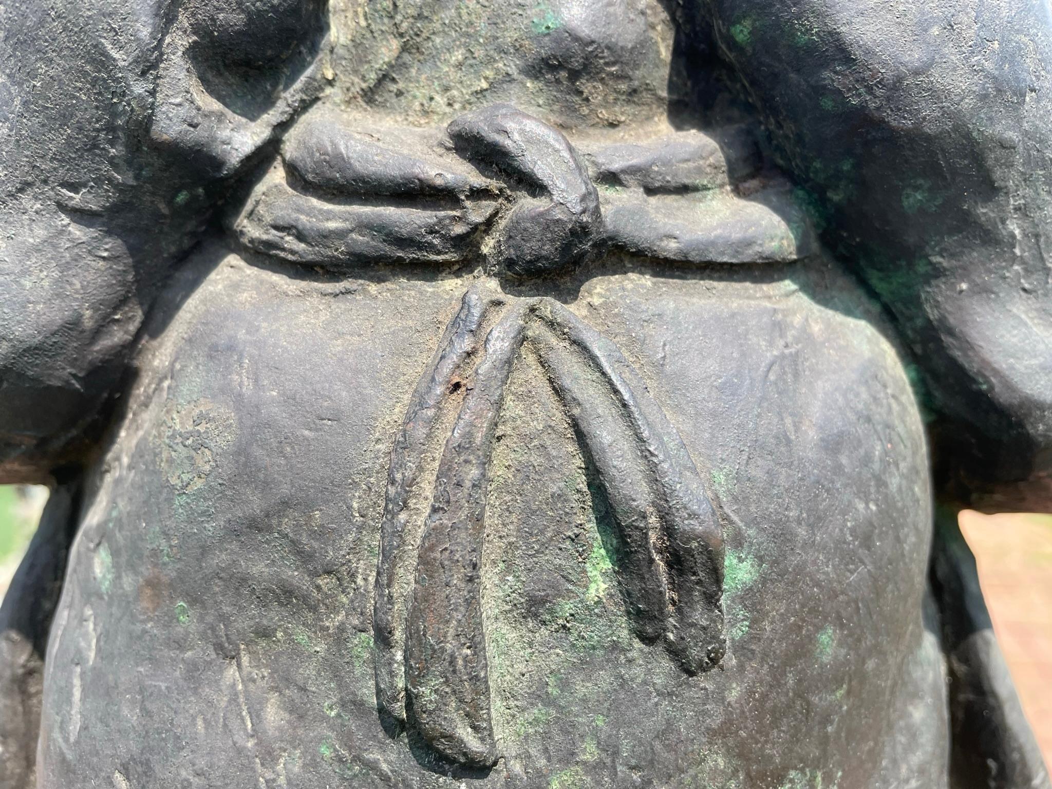 Japanische Bronzeskulptur „Schweet Child Zenmoto“ aus der Mitte des Jahrhunderts im Angebot 1