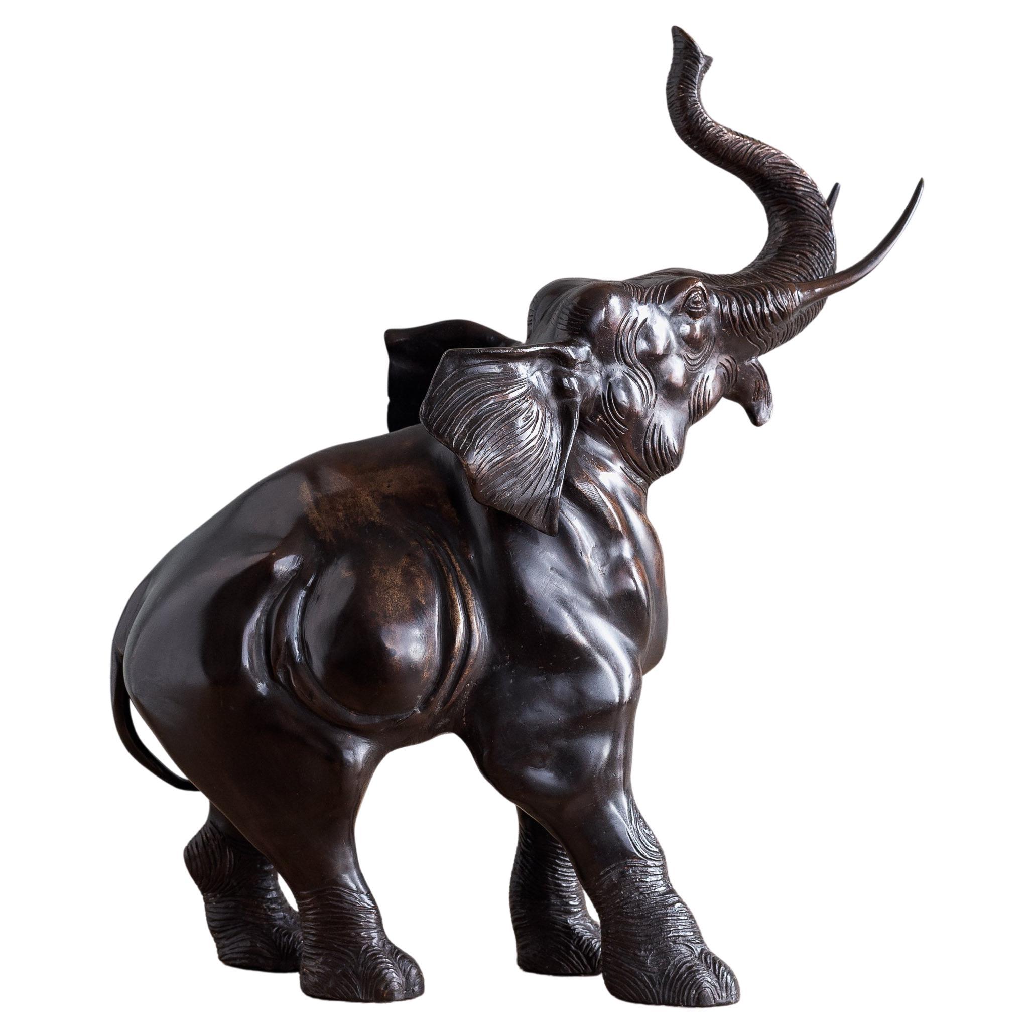 Bronze japonais d'un éléphant
