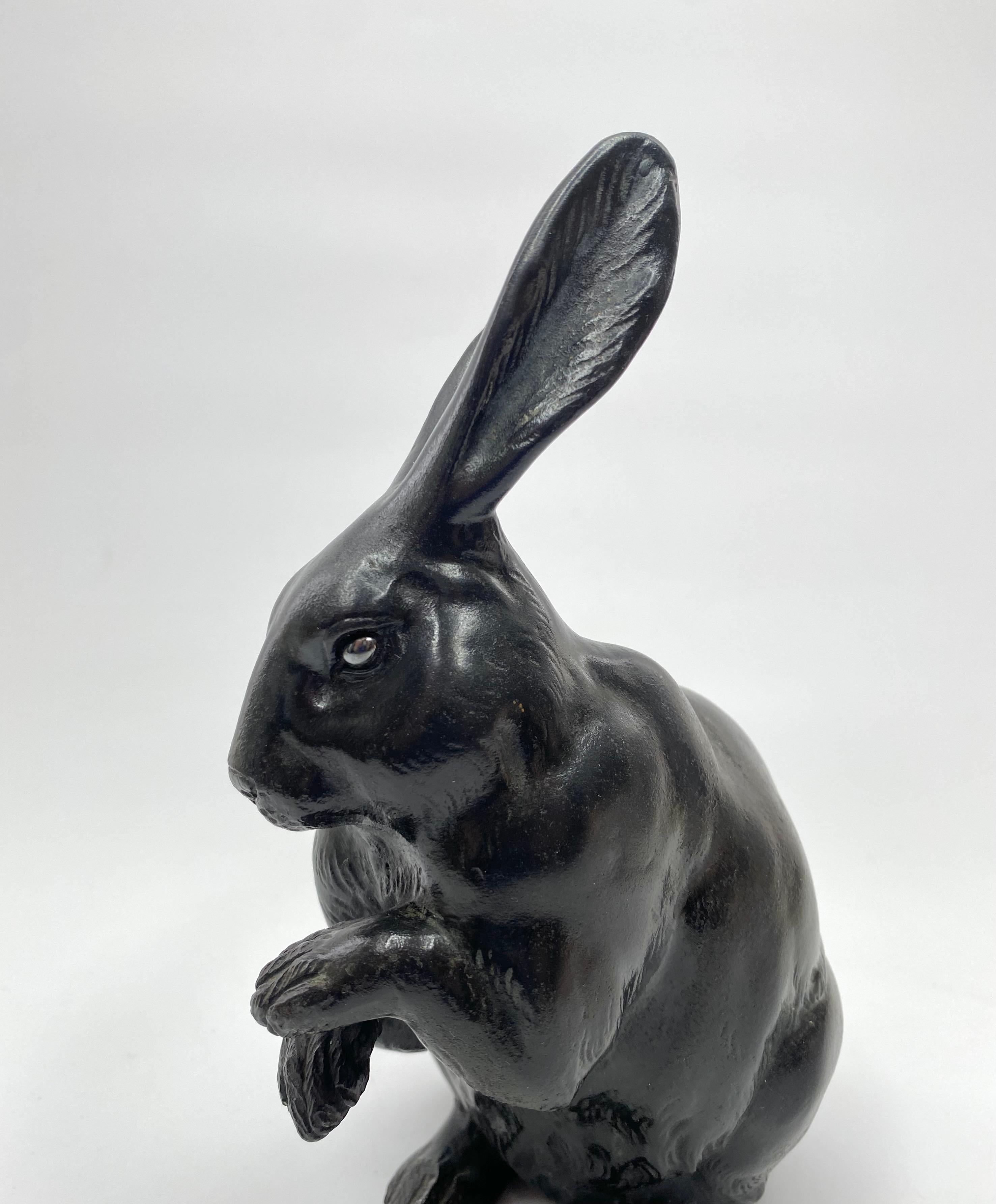Bronze Japanese bronze Rabbit okimono, Maruki Company, Meiji Period. For Sale